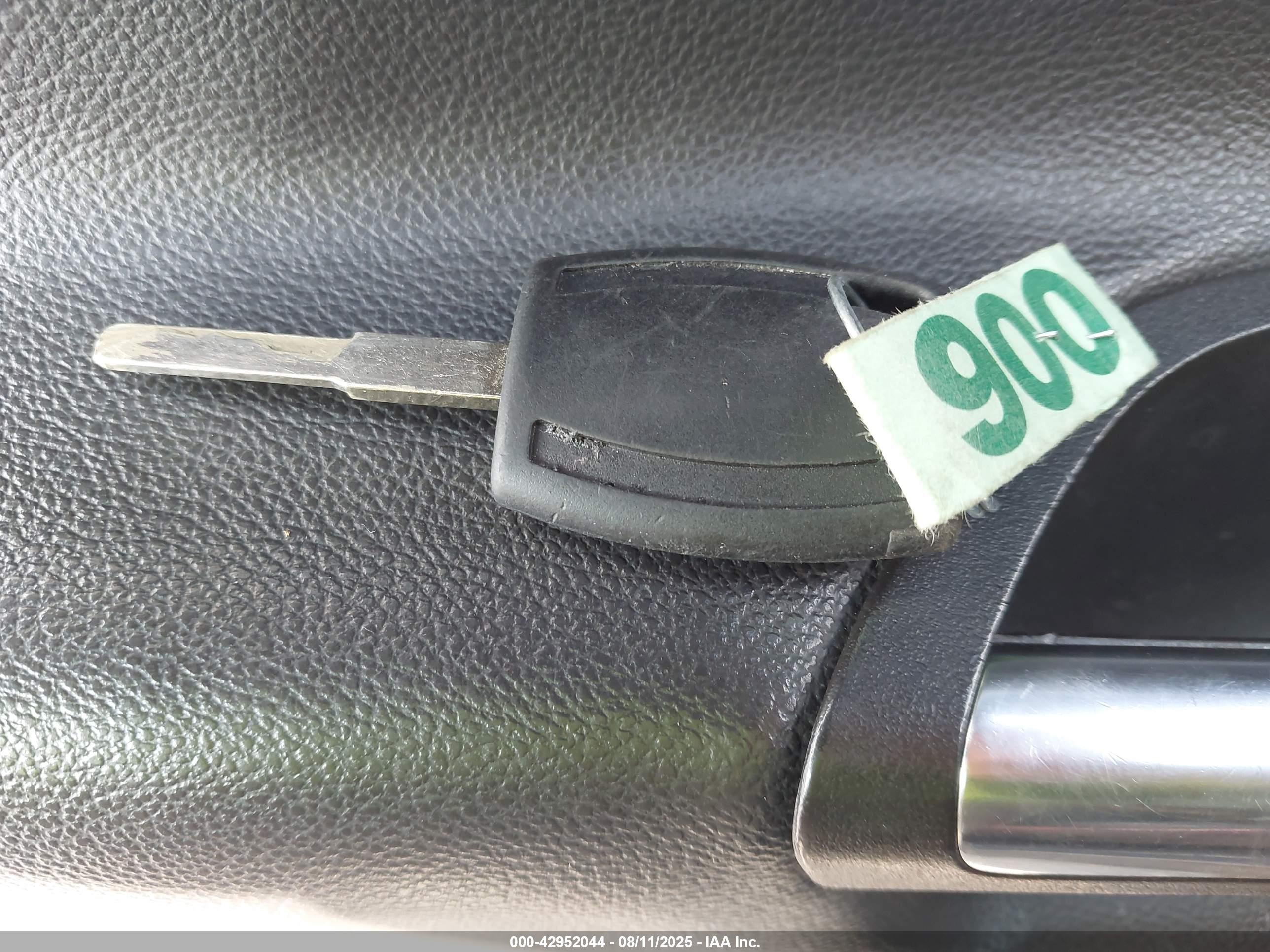 FORD ESCAPE image 11