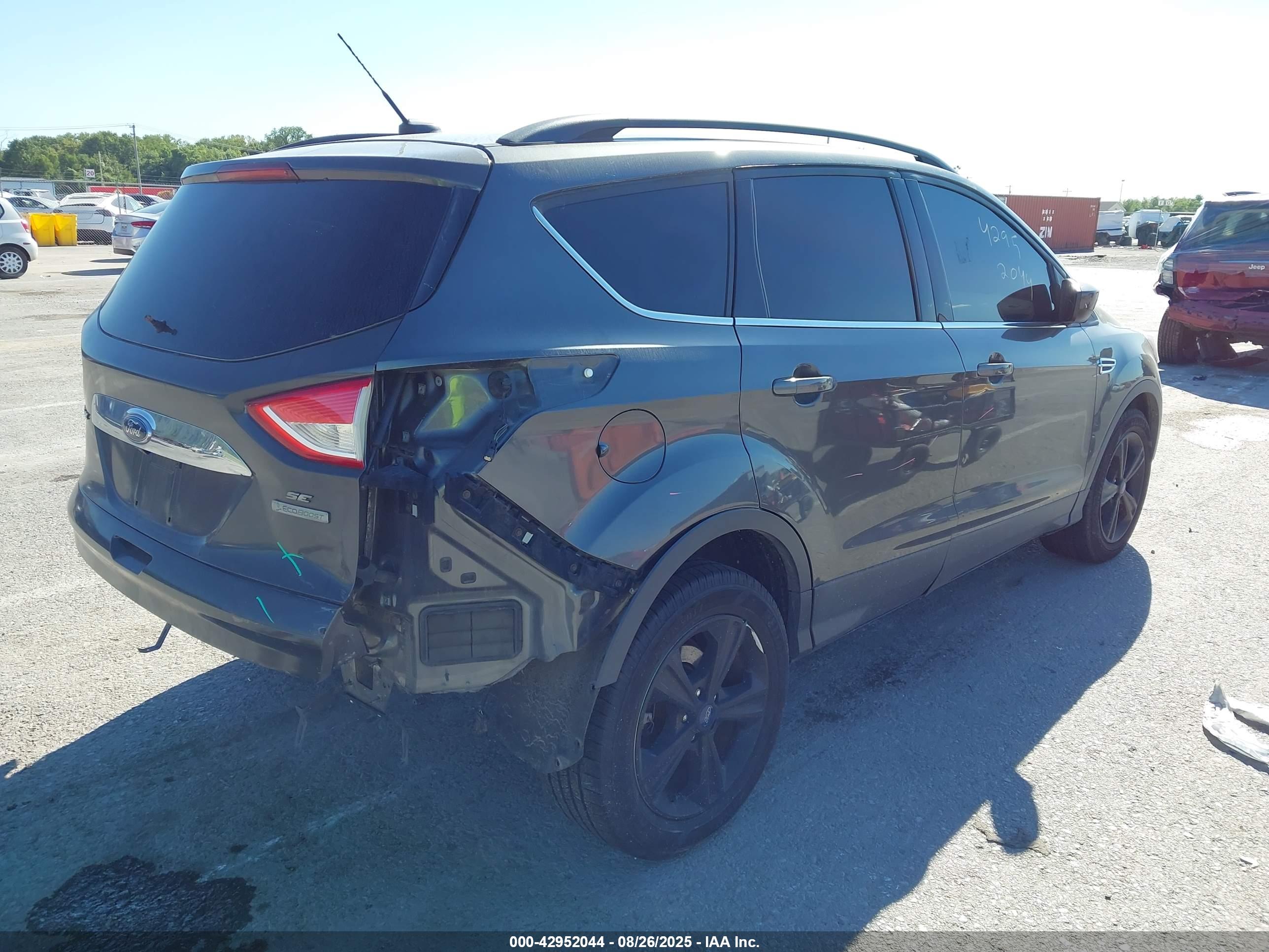 FORD ESCAPE image 4