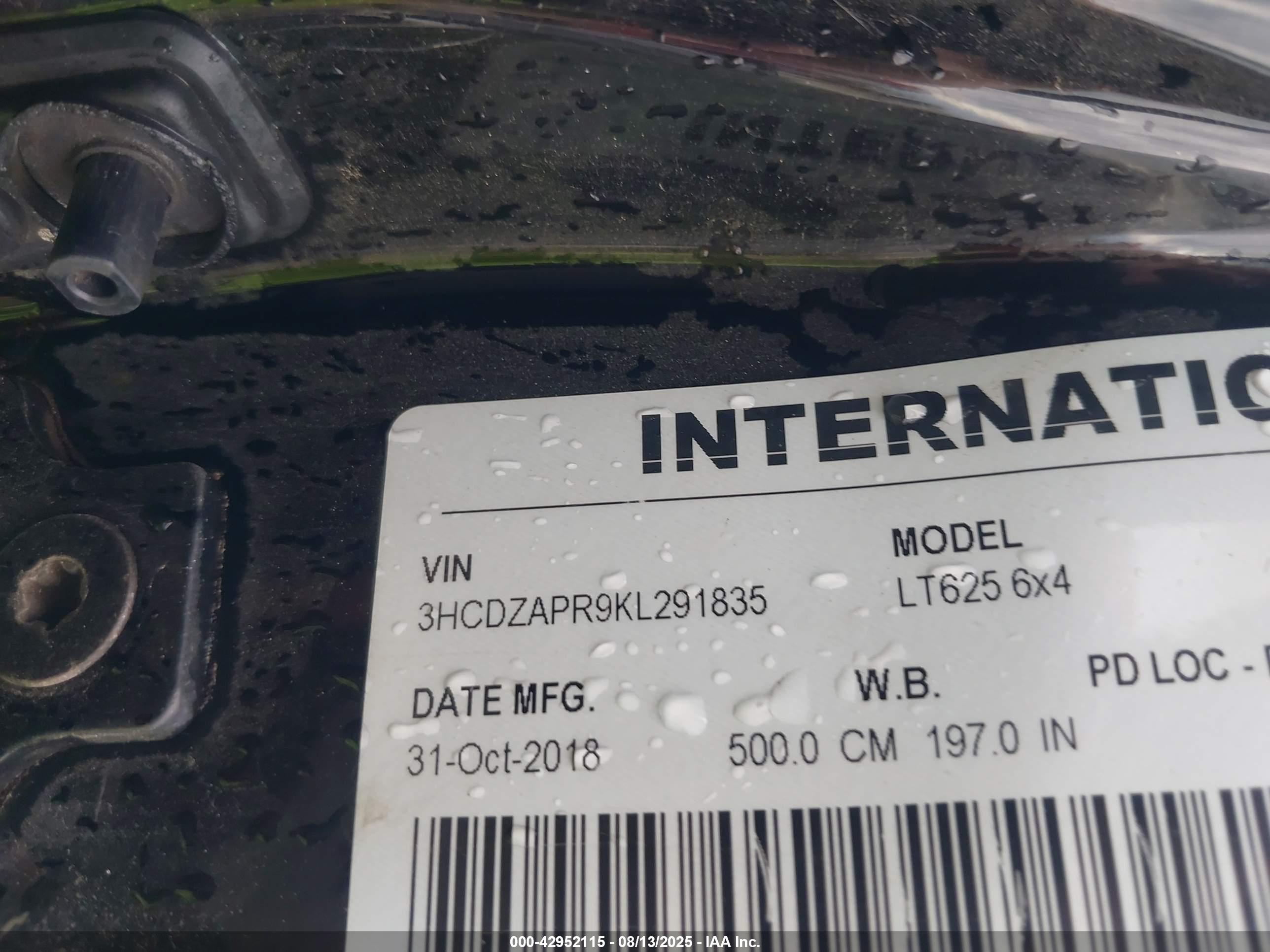 INTERNATIONAL LT image 9