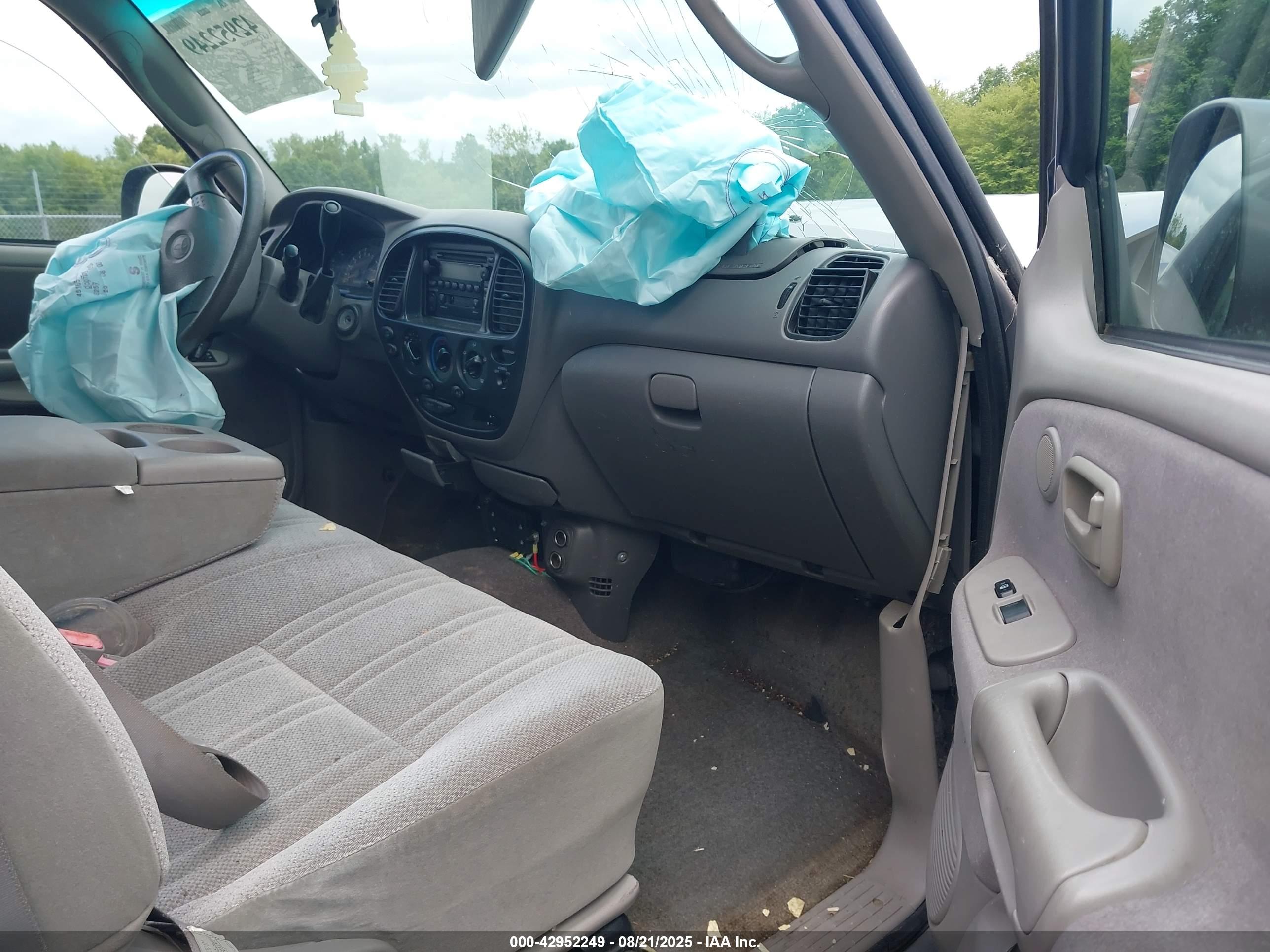 TOYOTA TUNDRA image 5