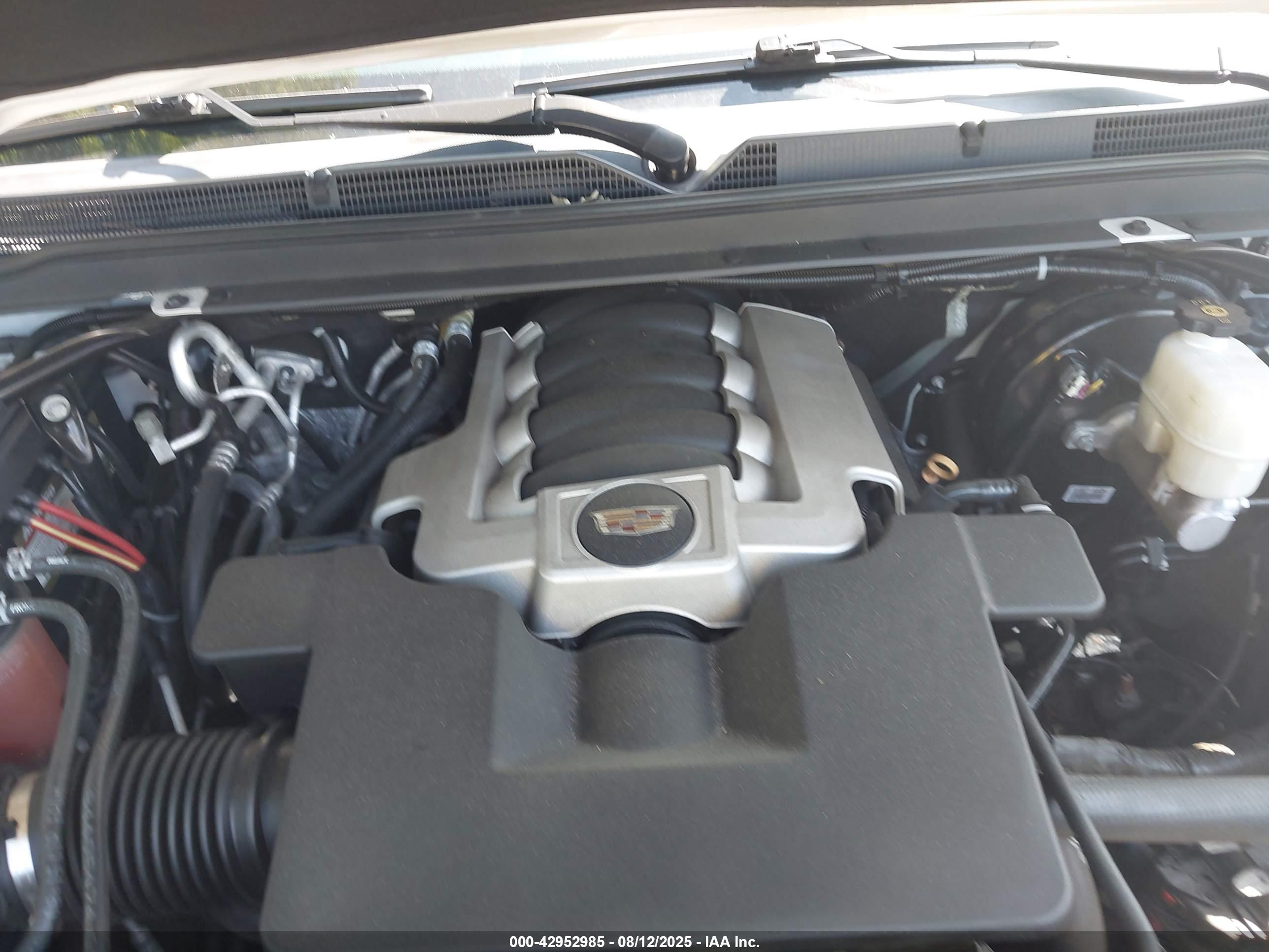 CADILLAC ESCALADE image 10