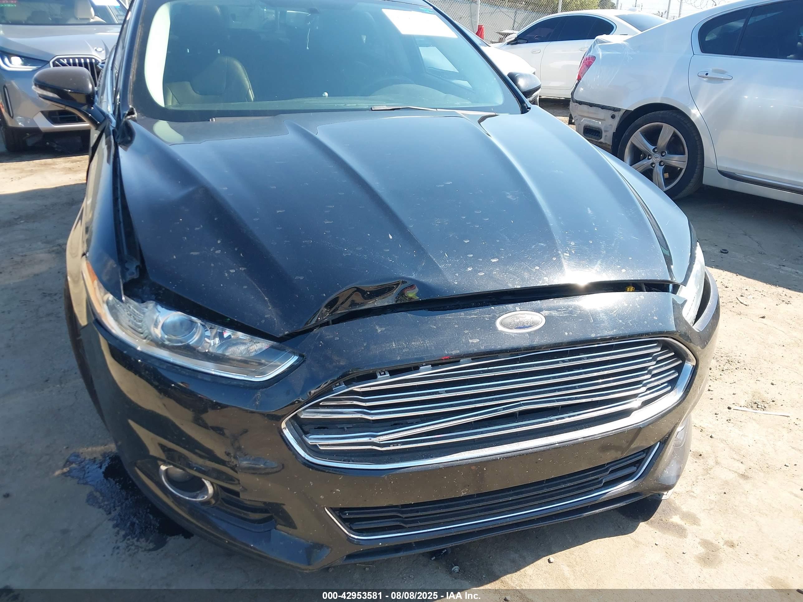 FORD FUSION image 6