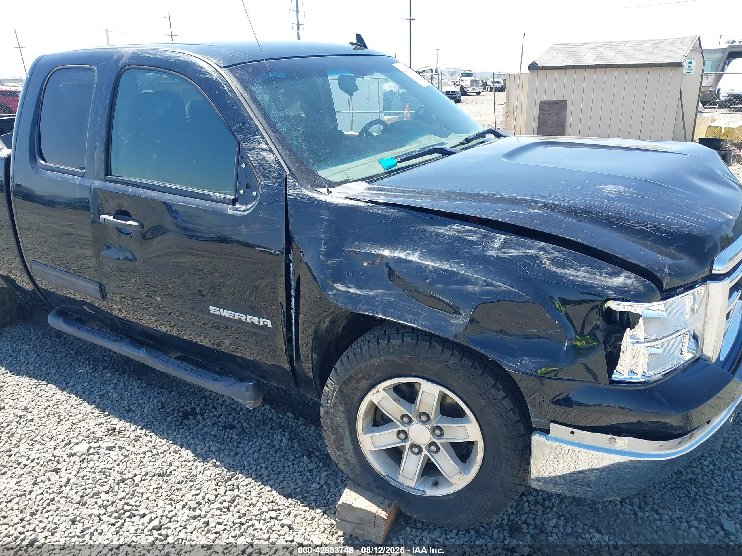 GMC SIERRA image 6