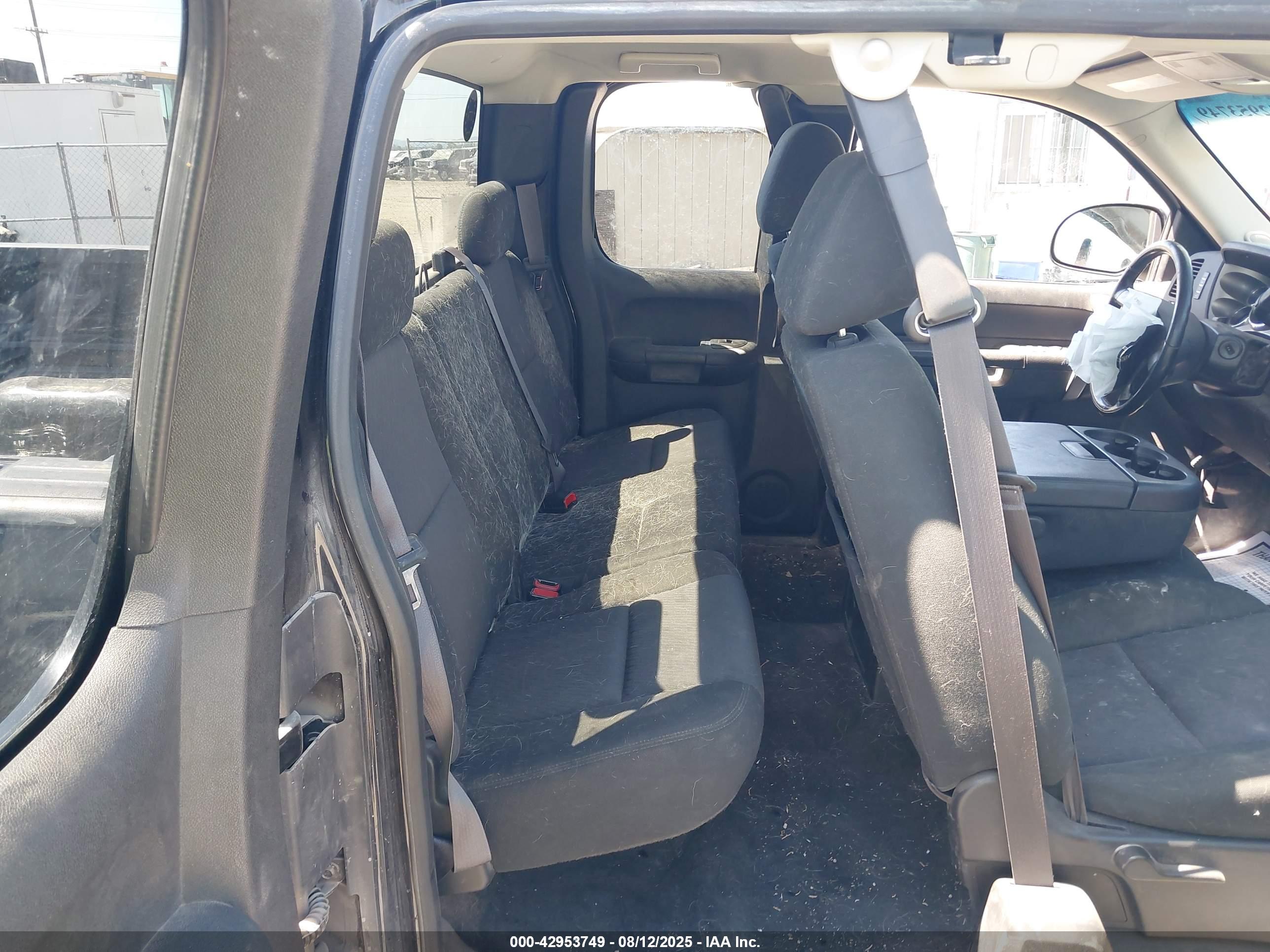 GMC SIERRA image 8