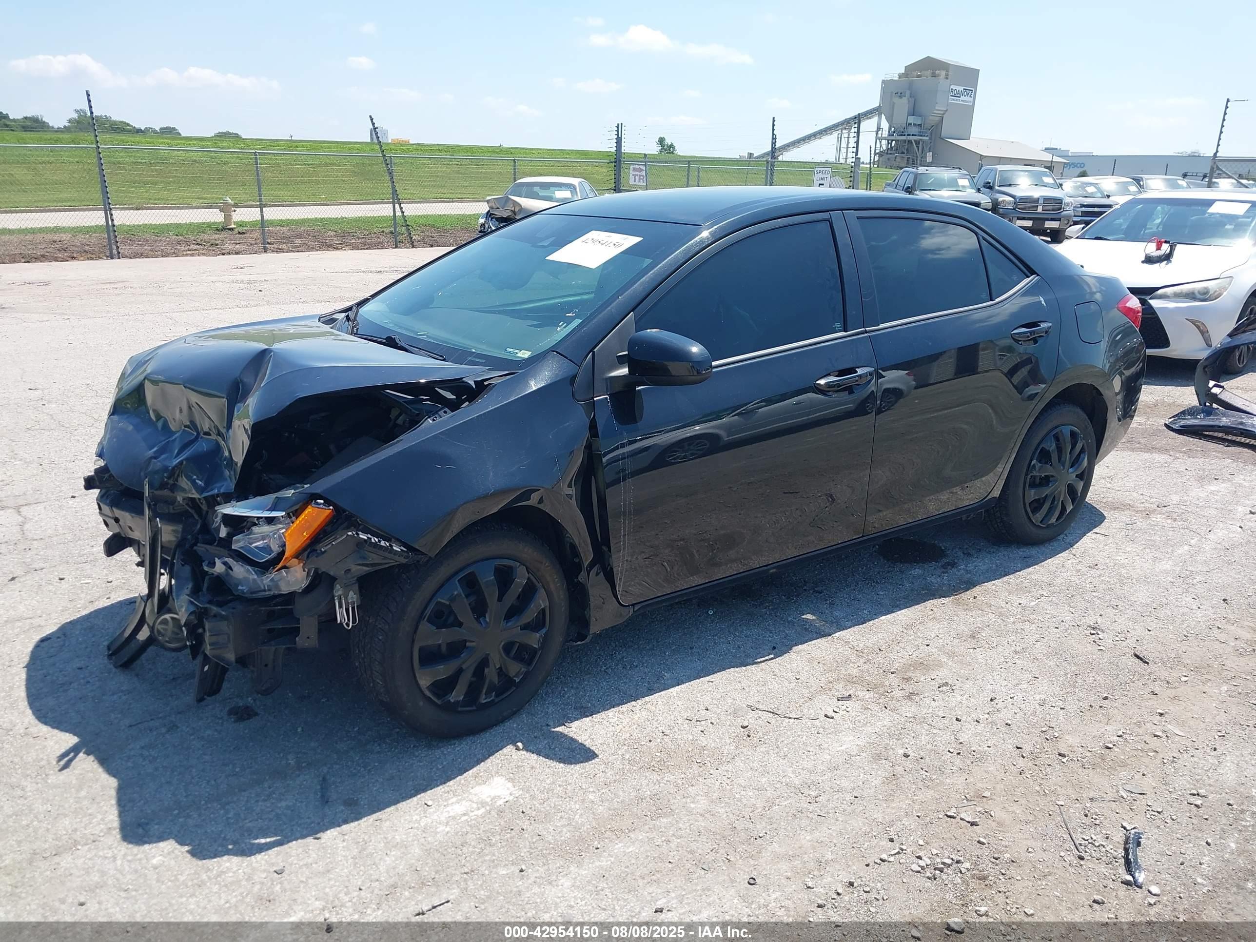 TOYOTA COROLLA image 2