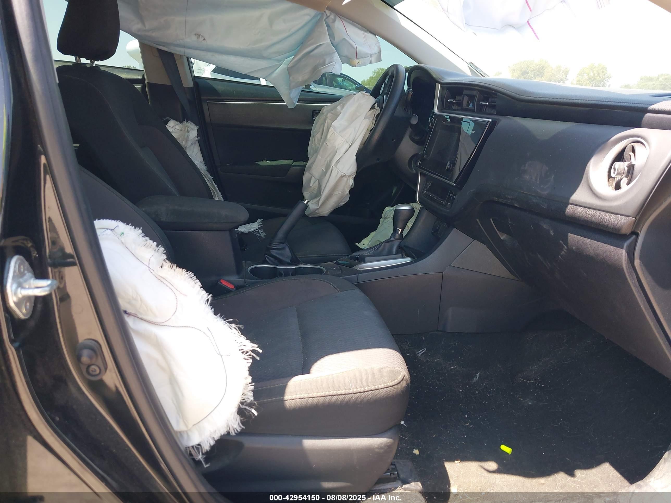 TOYOTA COROLLA image 5
