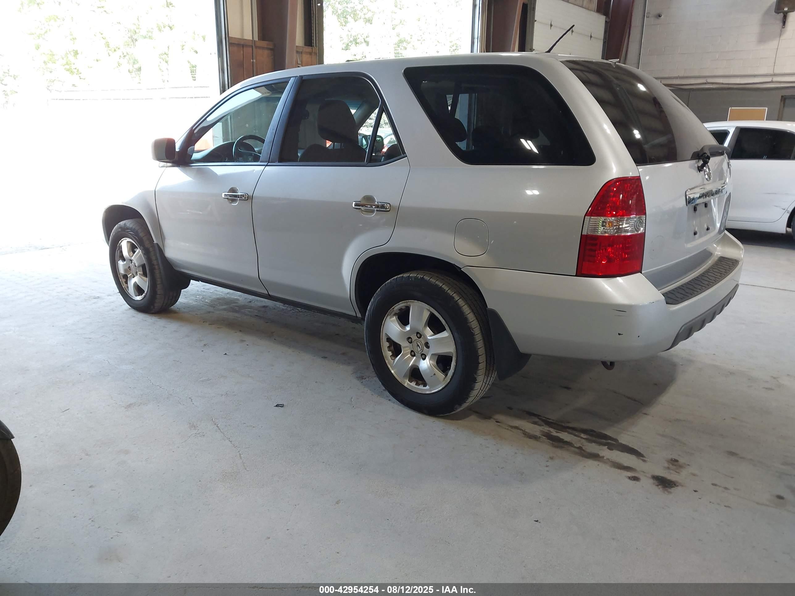 ACURA MDX image 3