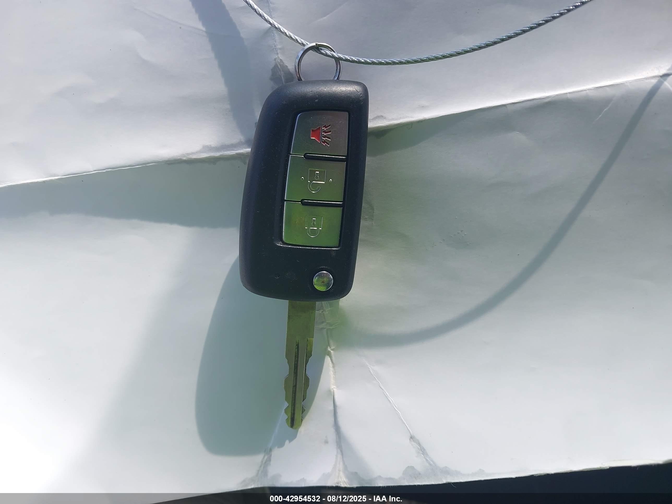 NISSAN ROGUE image 11