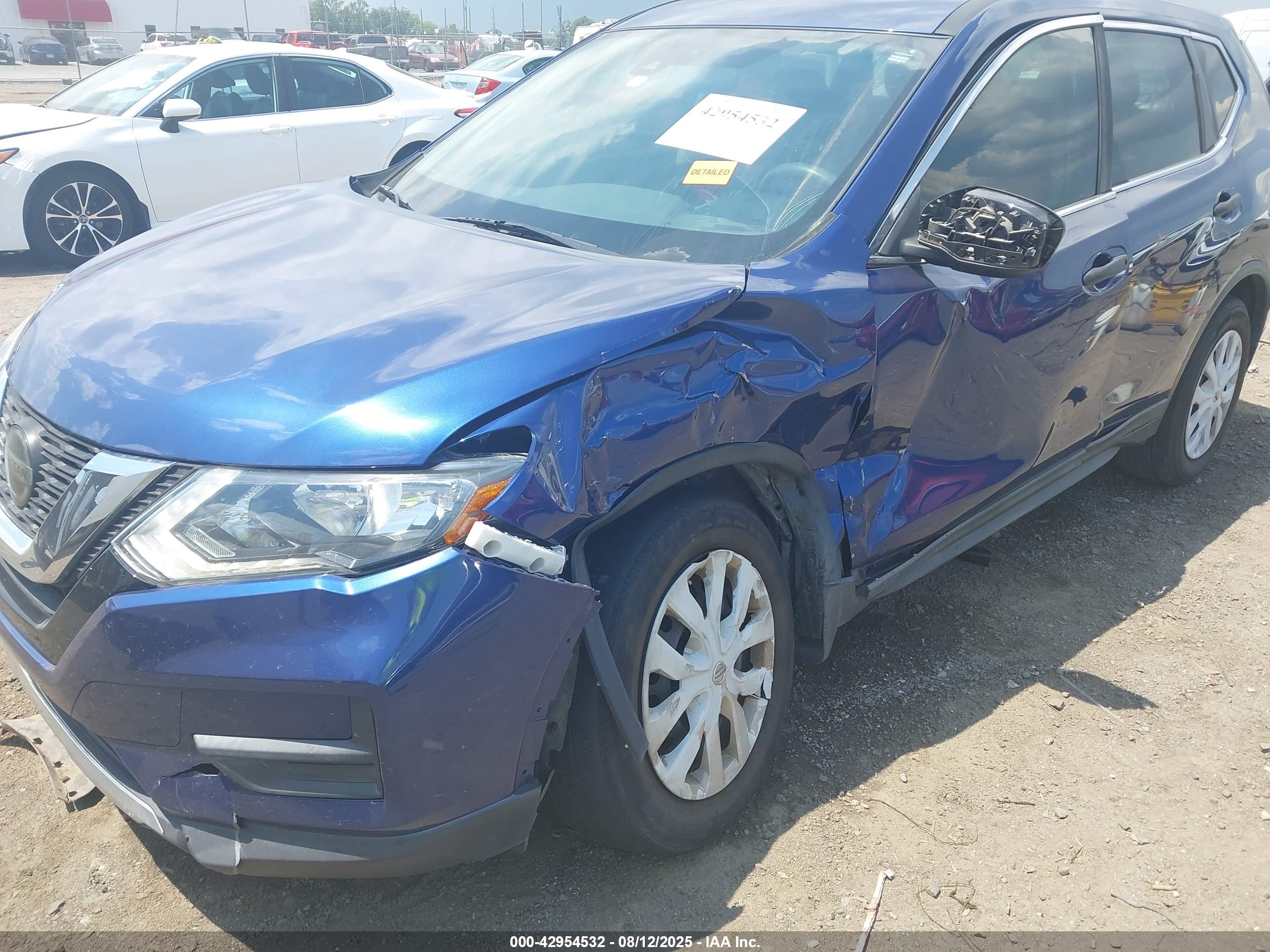 NISSAN ROGUE image 6