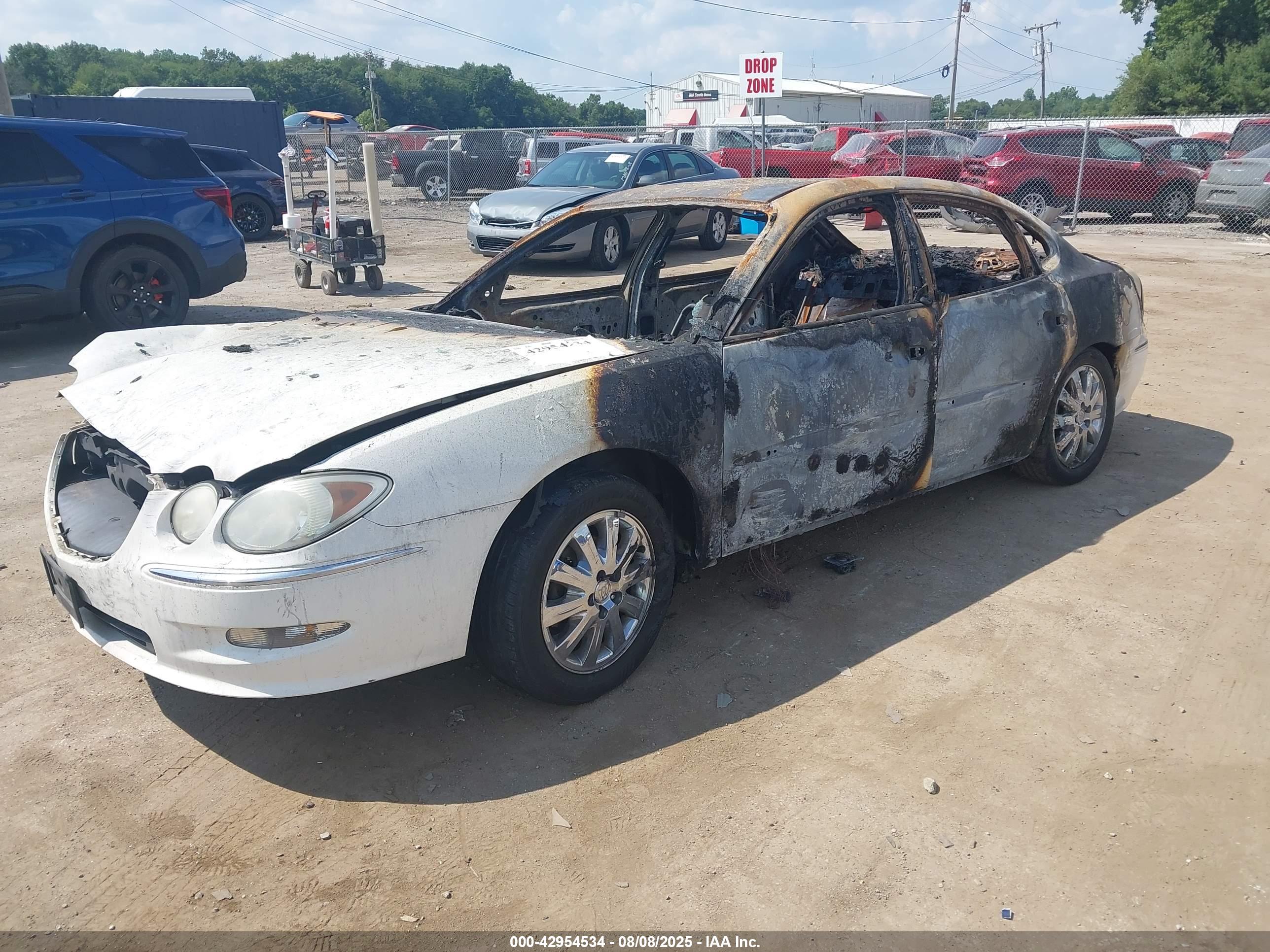 BUICK LACROSSE image 2
