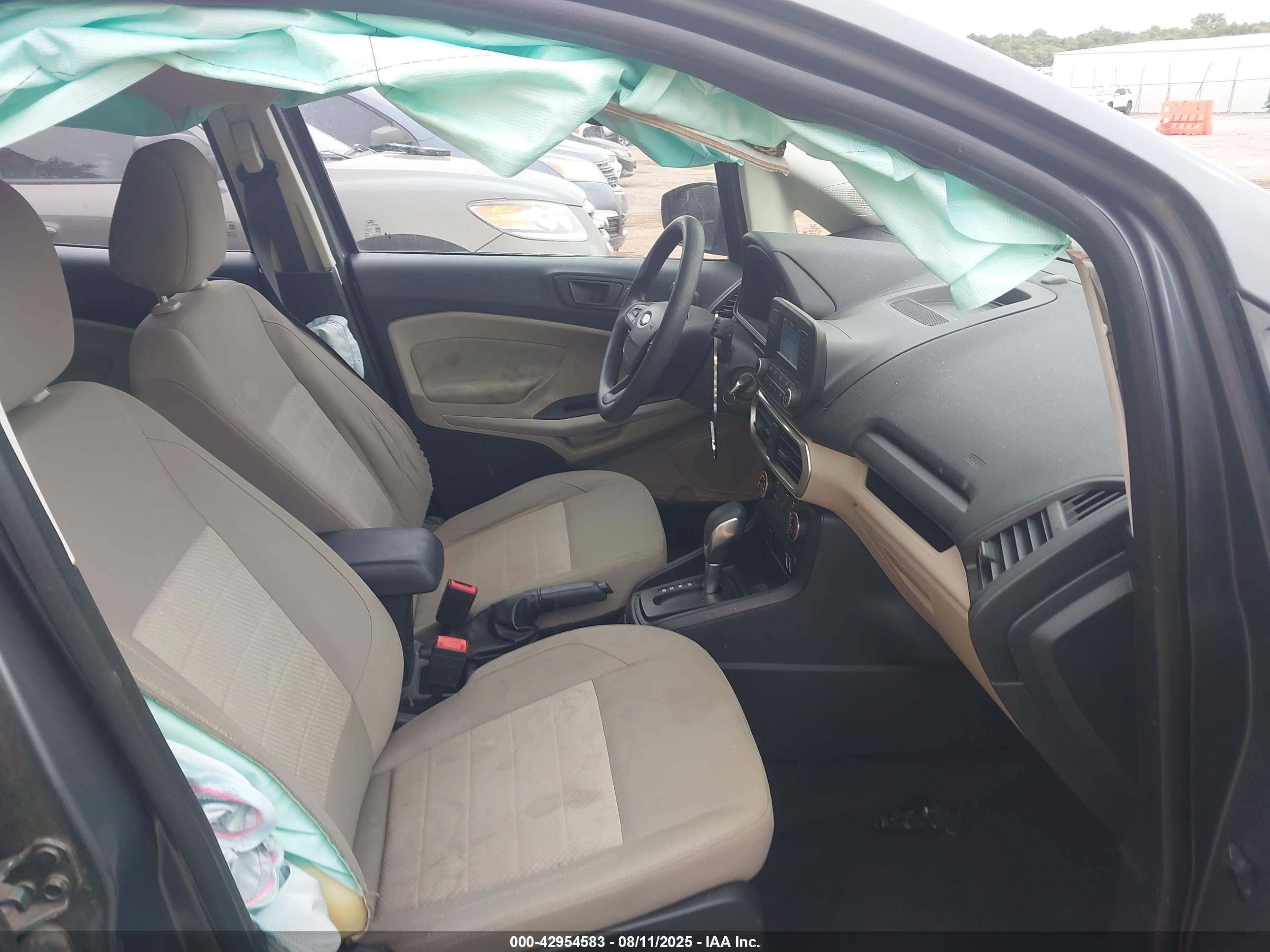 FORD ECOSPORT image 5