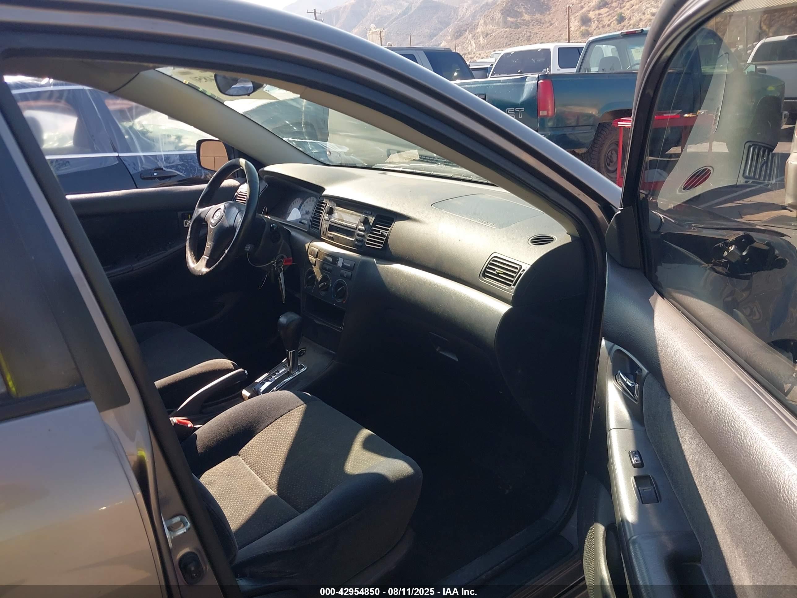TOYOTA COROLLA image 5