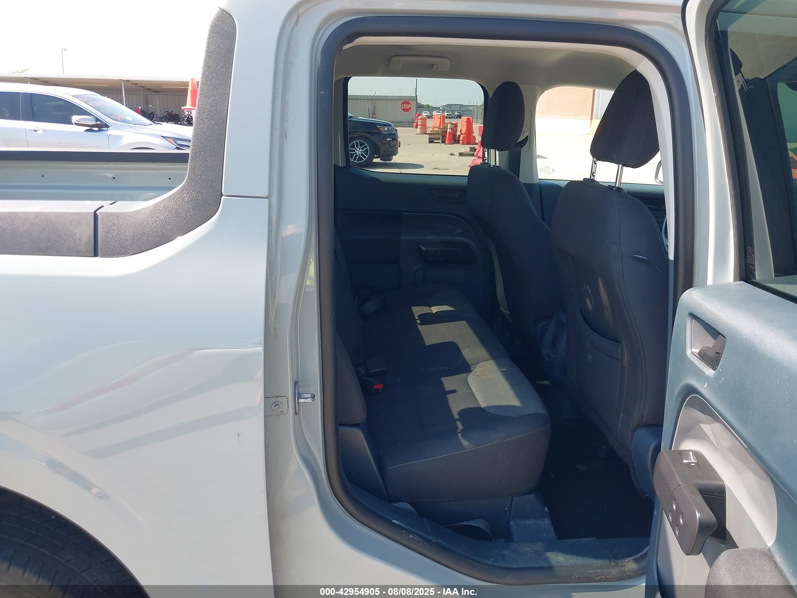 FORD MAVERICK image 8