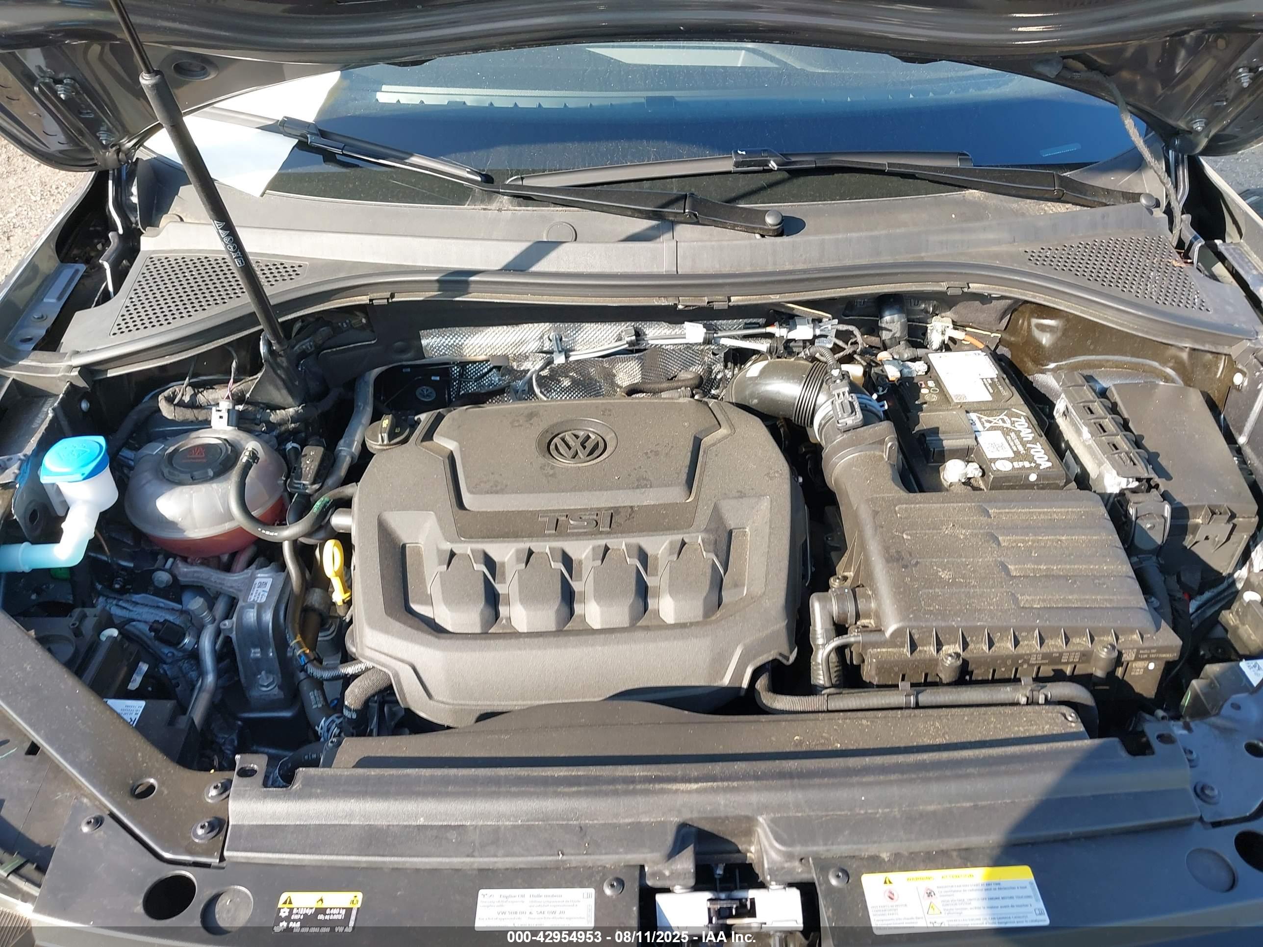 VOLKSWAGEN TIGUAN image 10