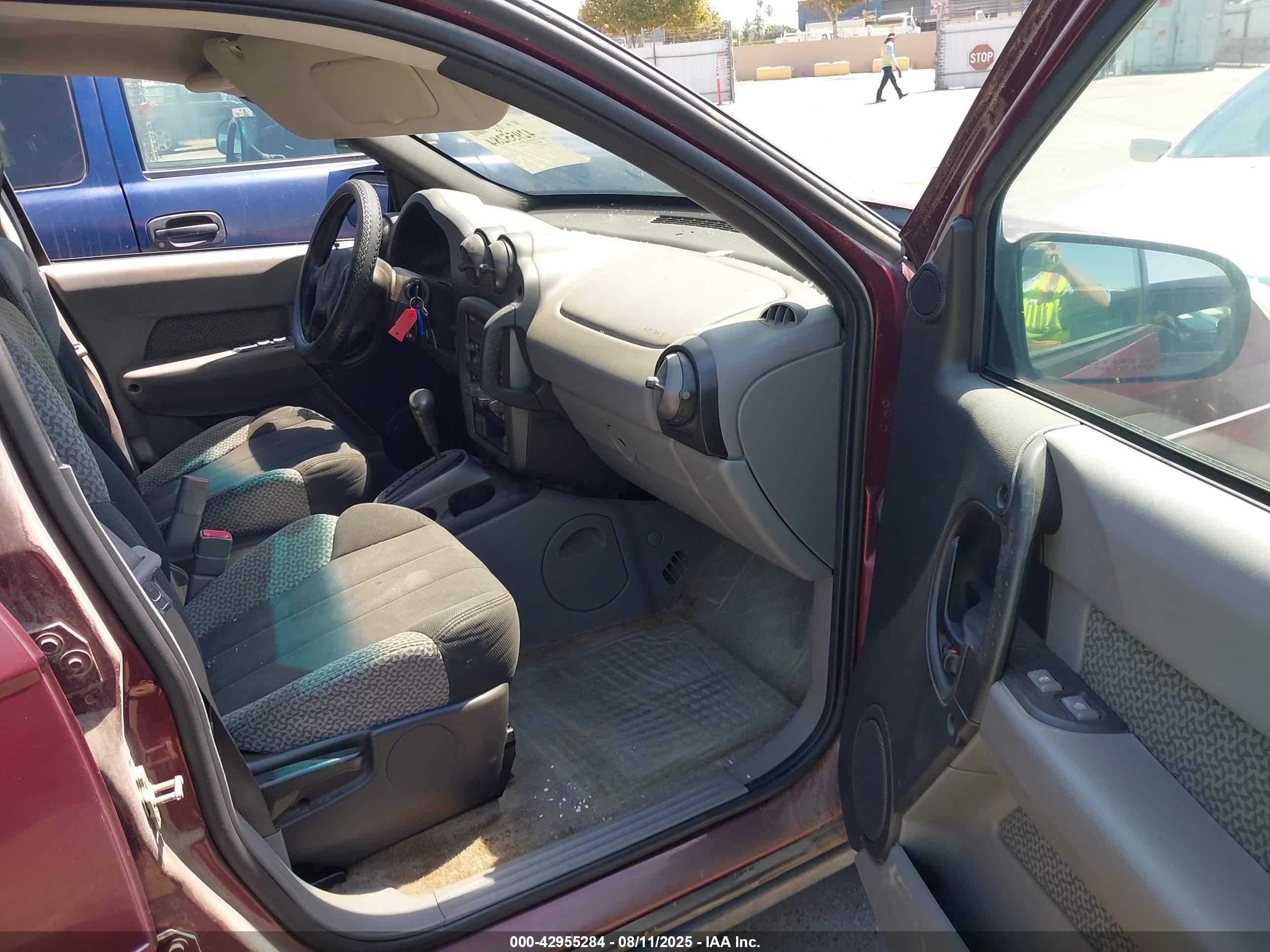 PONTIAC AZTEK image 5