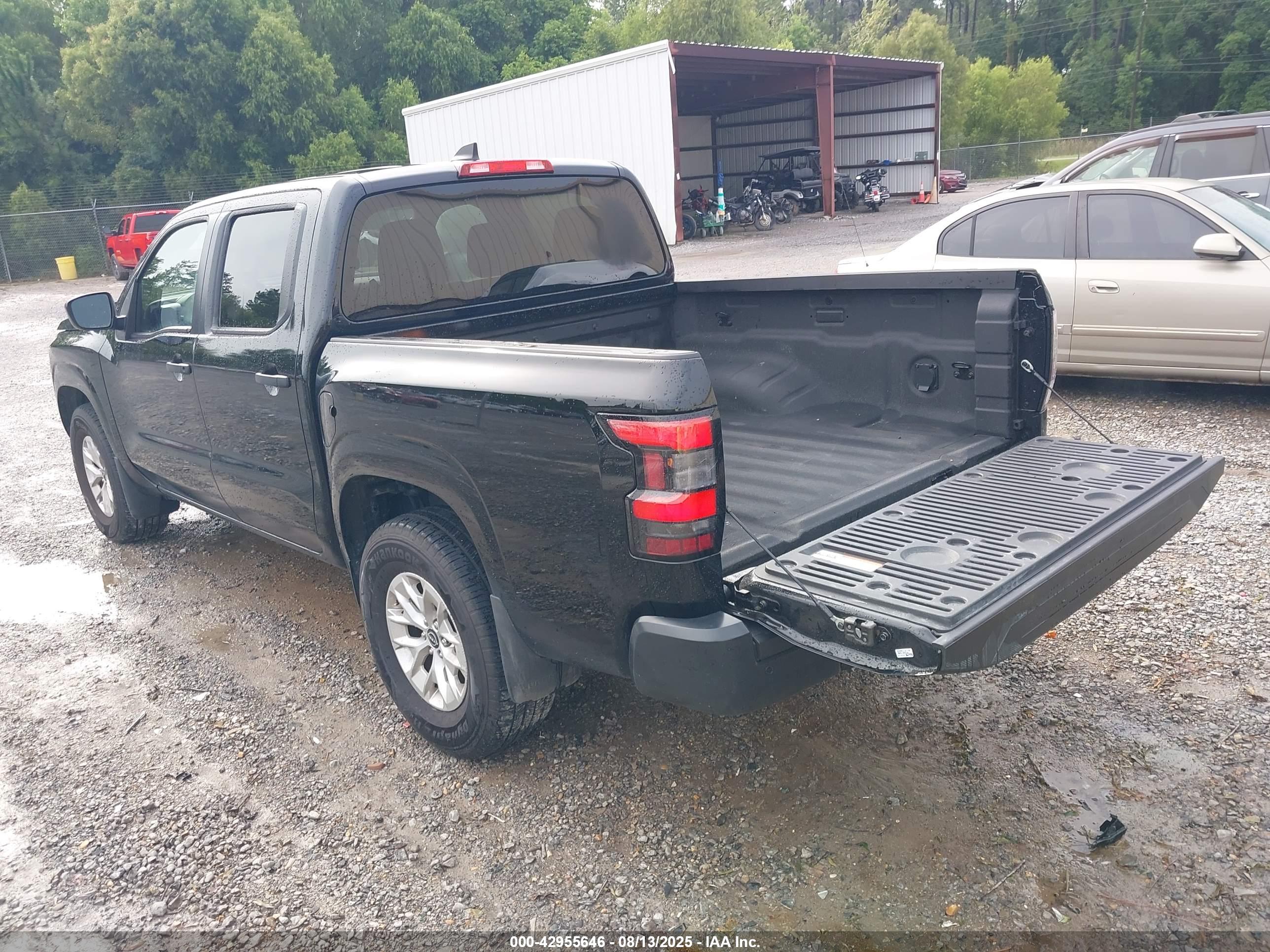 NISSAN FRONTIER image 3