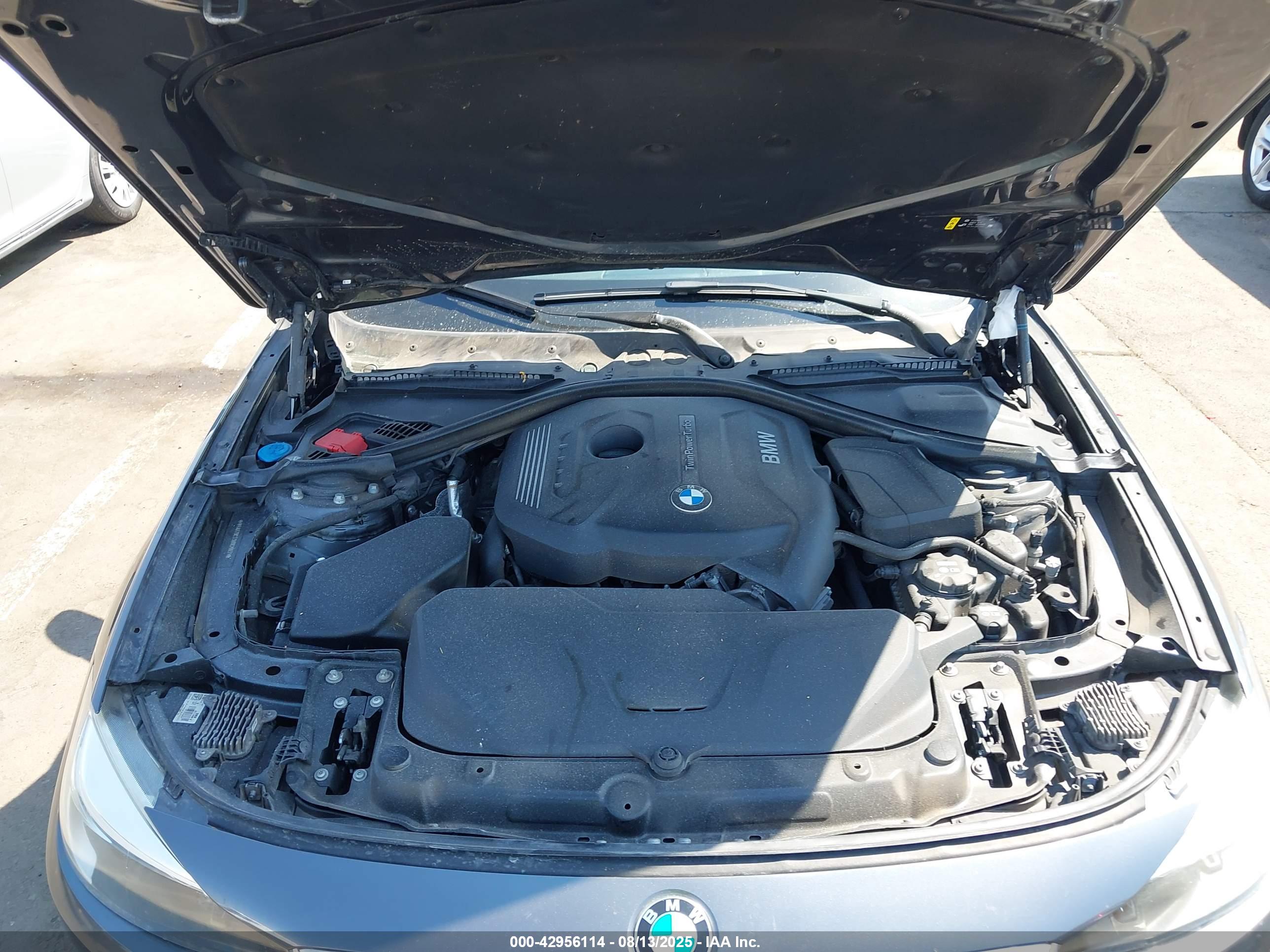 BMW 330I image 10