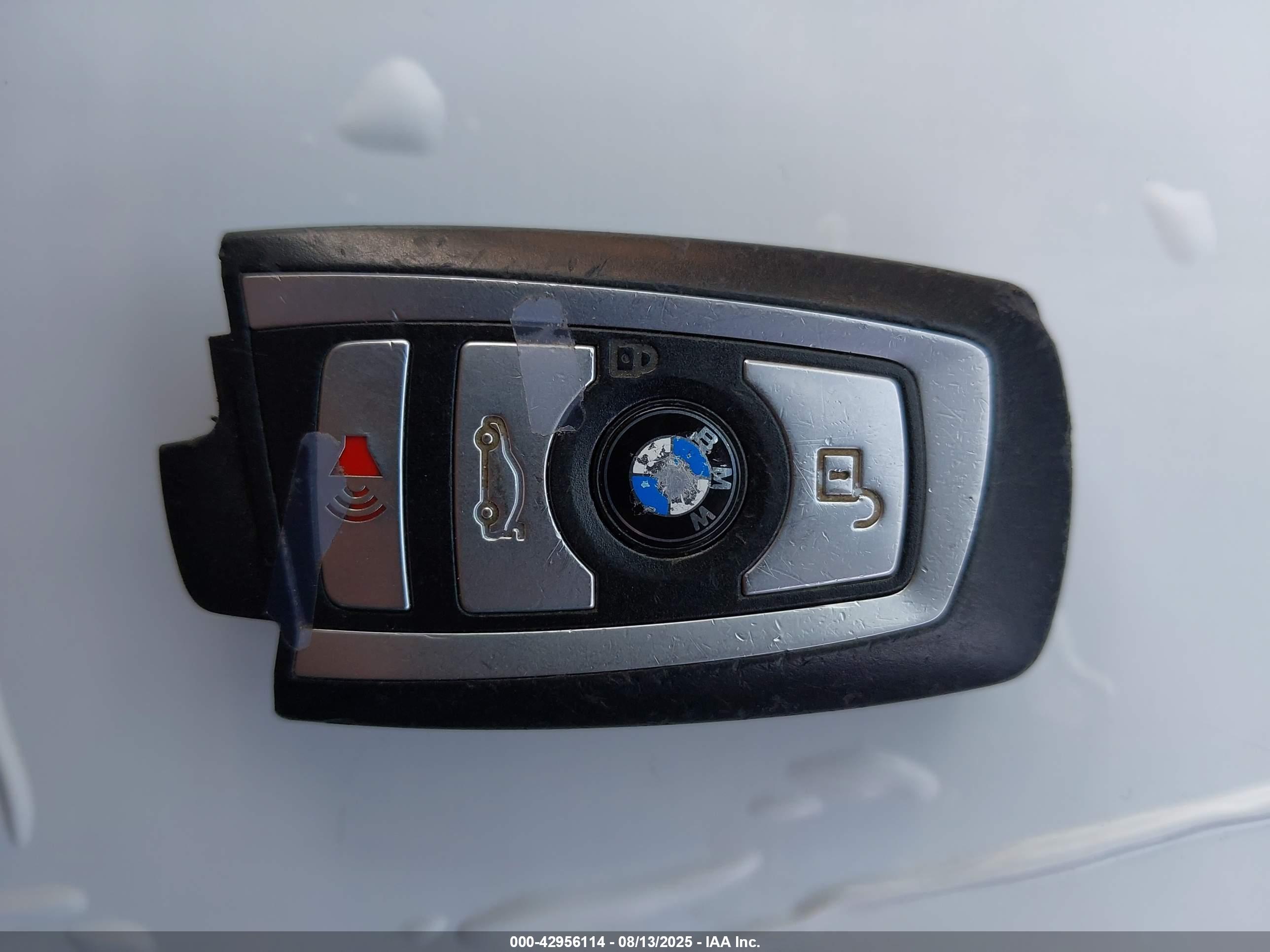 BMW 330I image 11