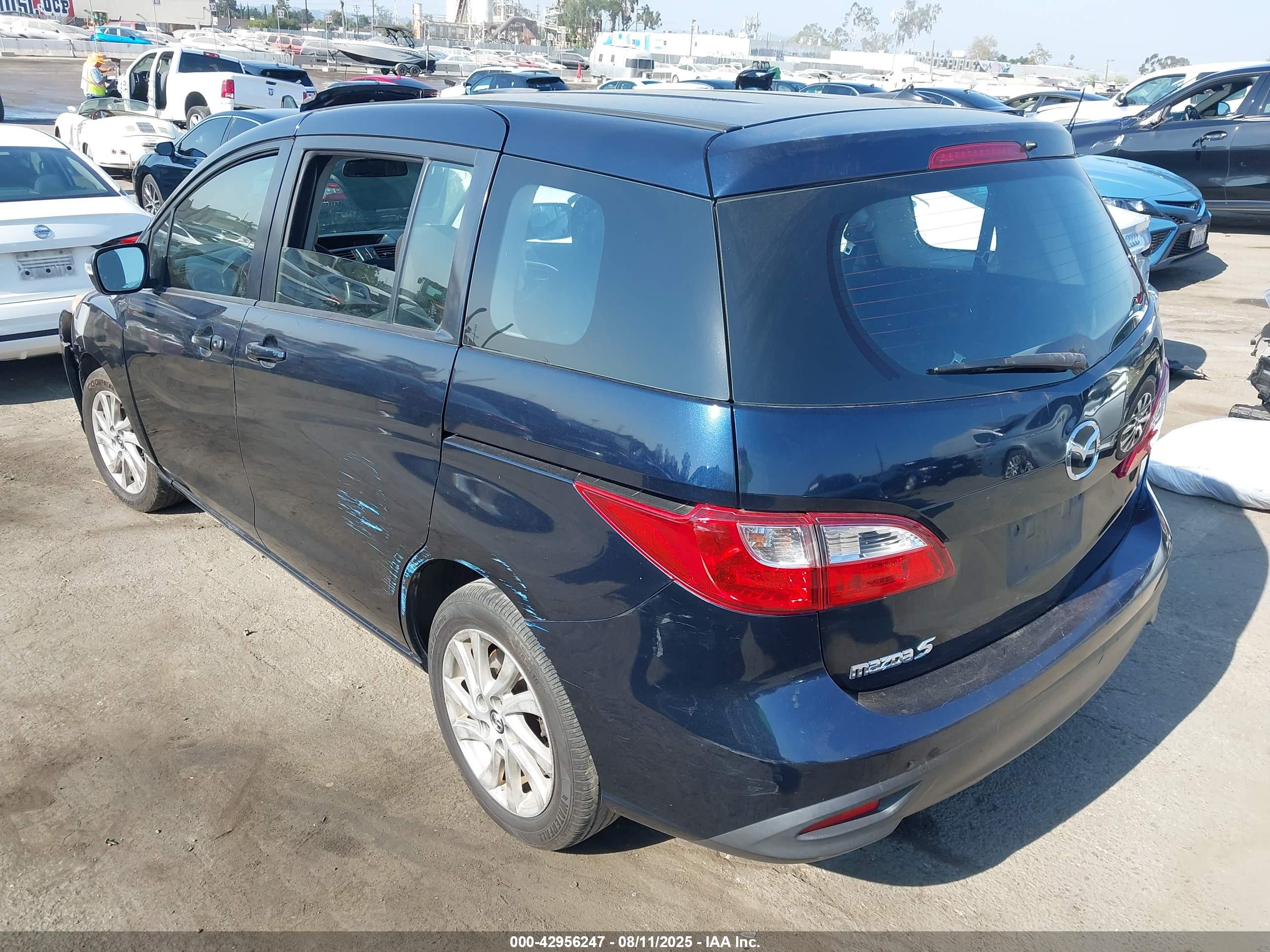 MAZDA MAZDA5 image 3