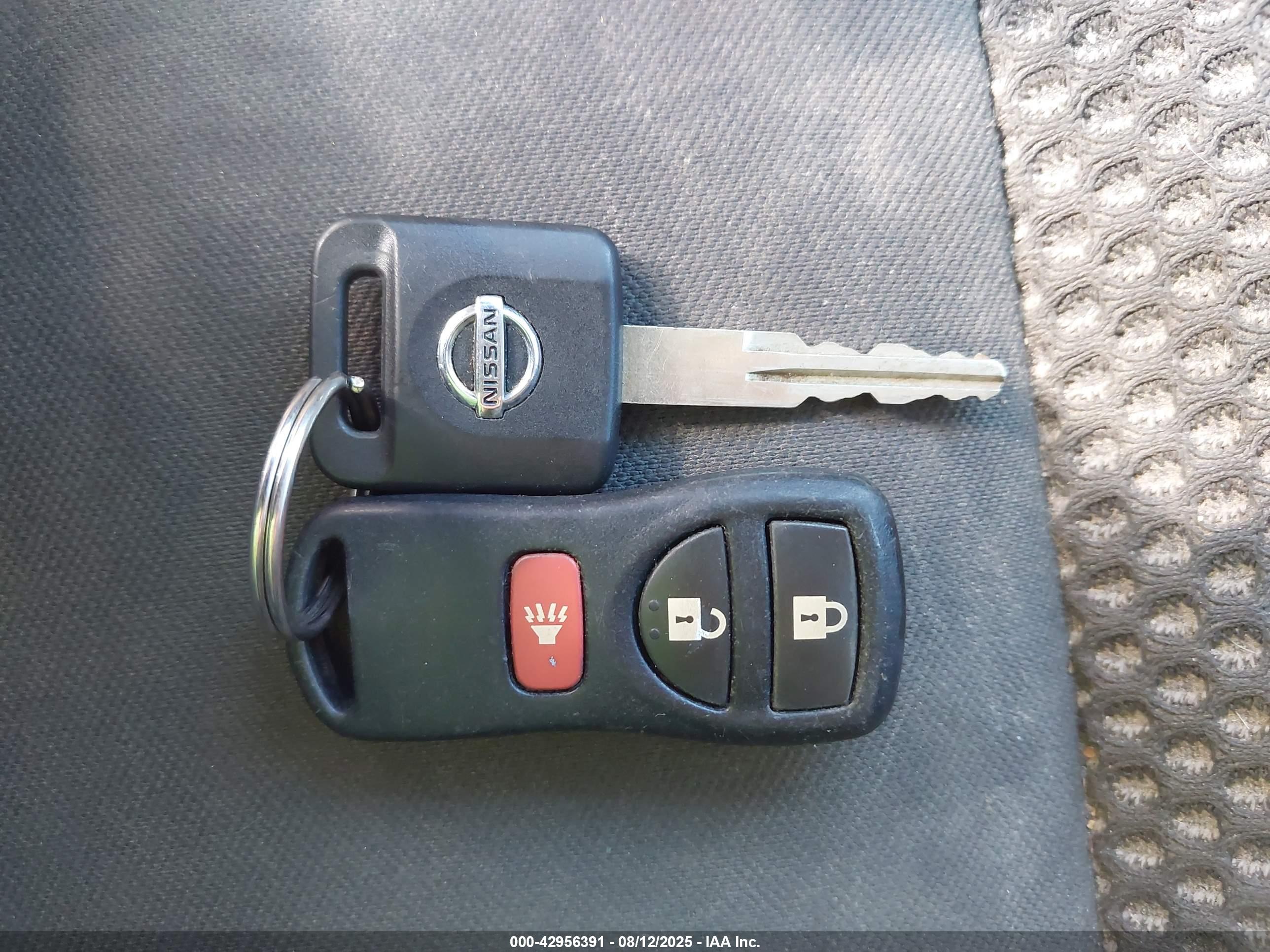 NISSAN FRONTIER image 11
