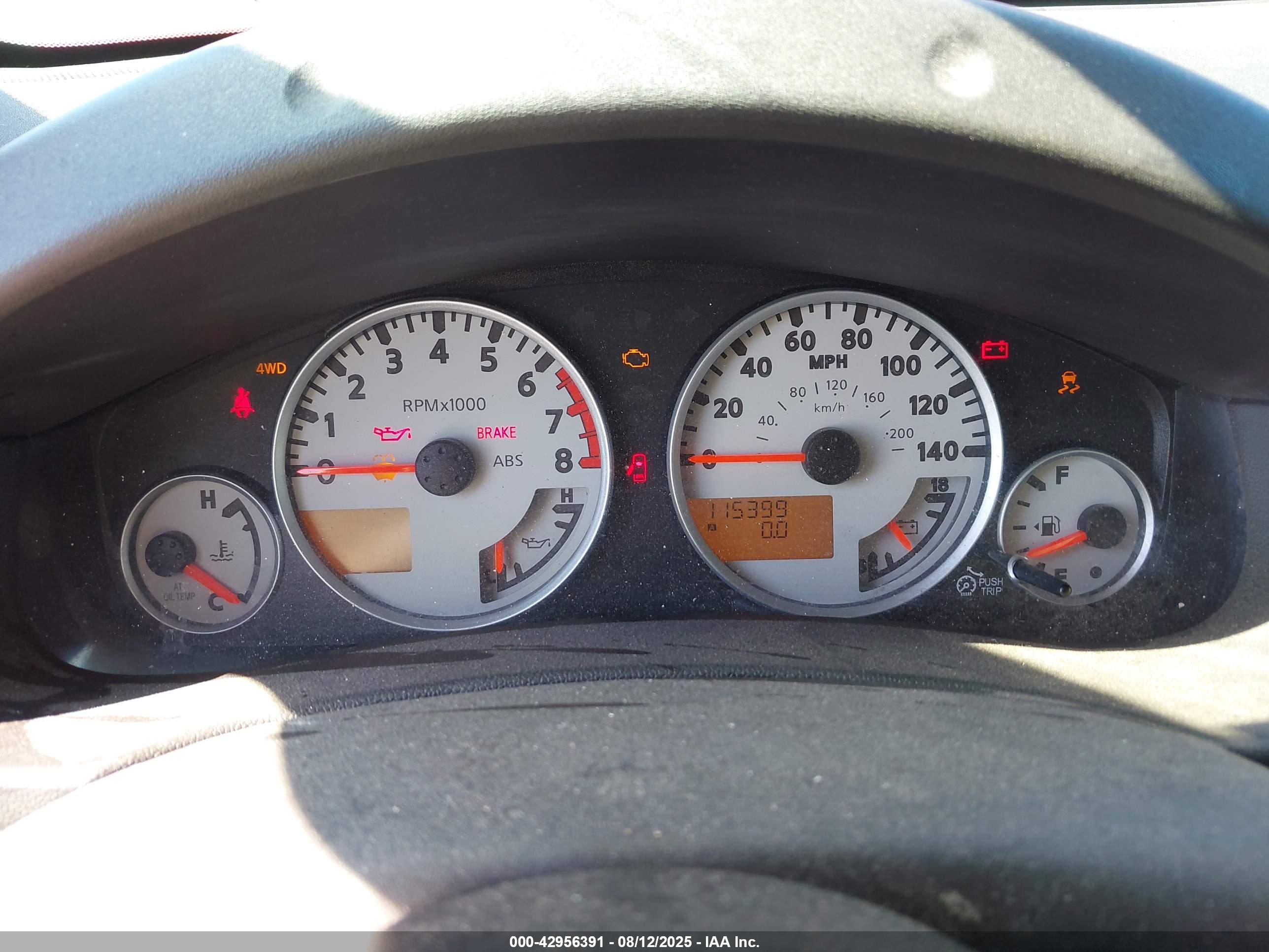 NISSAN FRONTIER image 7
