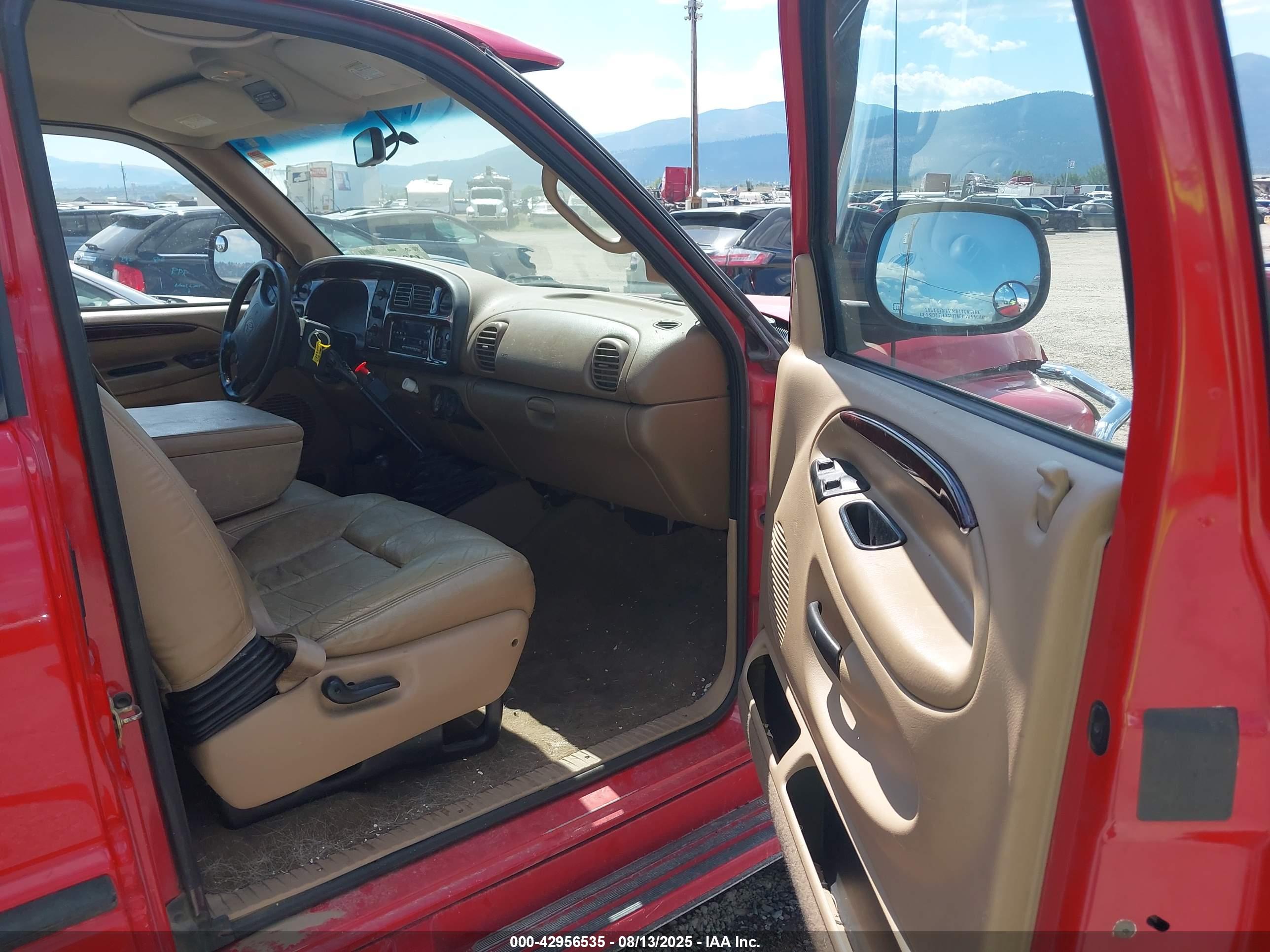 DODGE RAM image 5