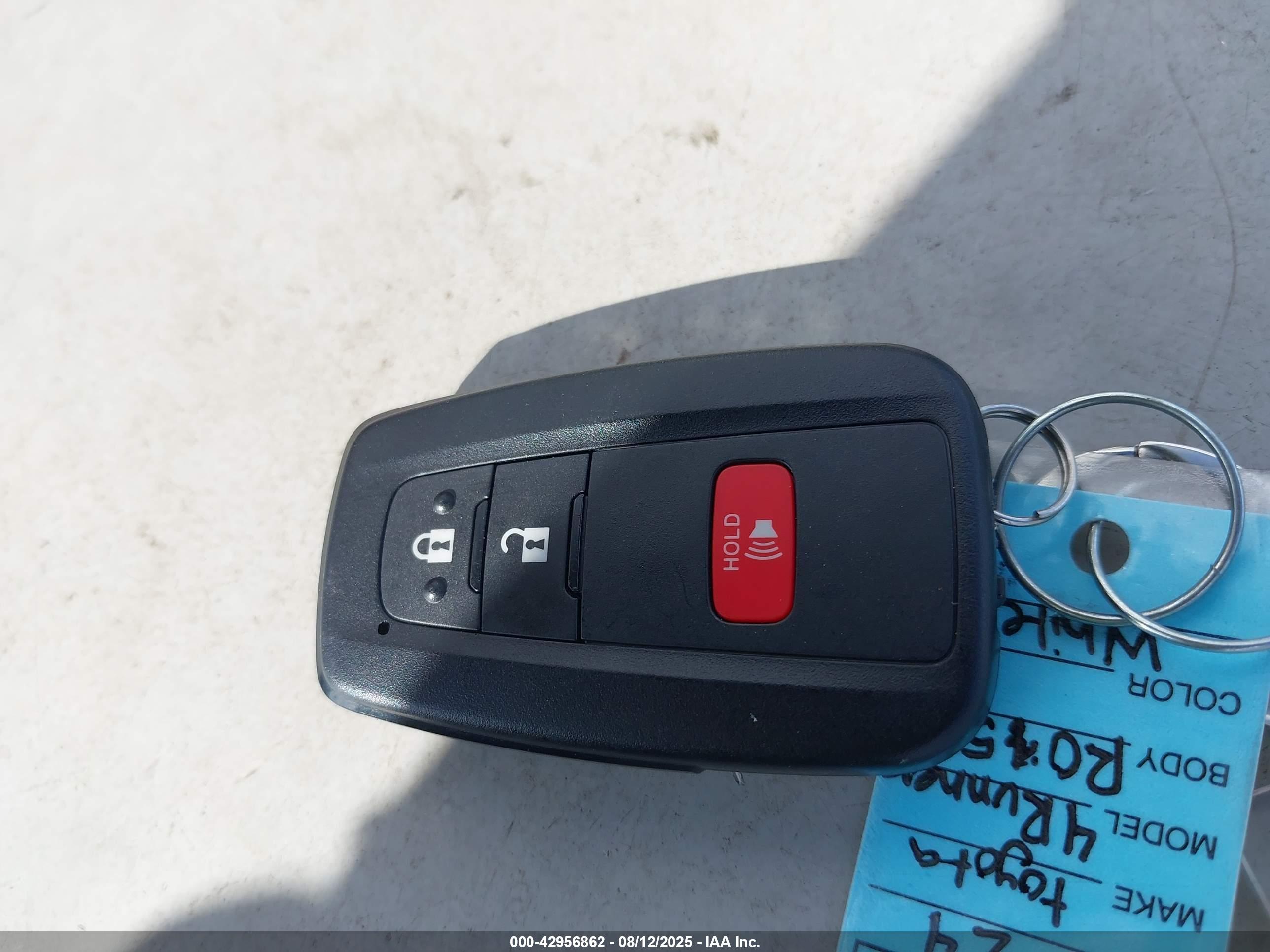 TOYOTA 4RUNNER image 11