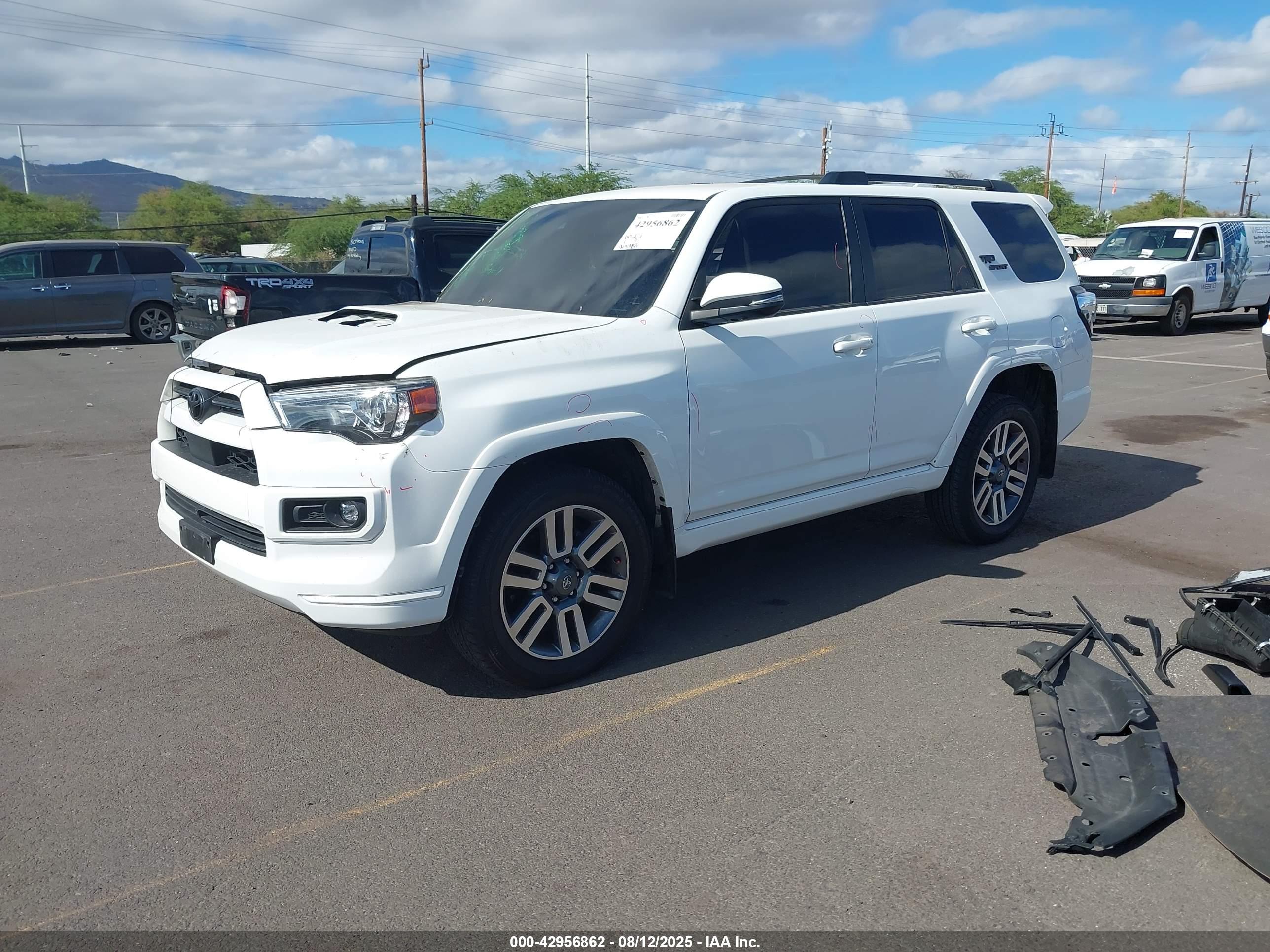 TOYOTA 4RUNNER image 2