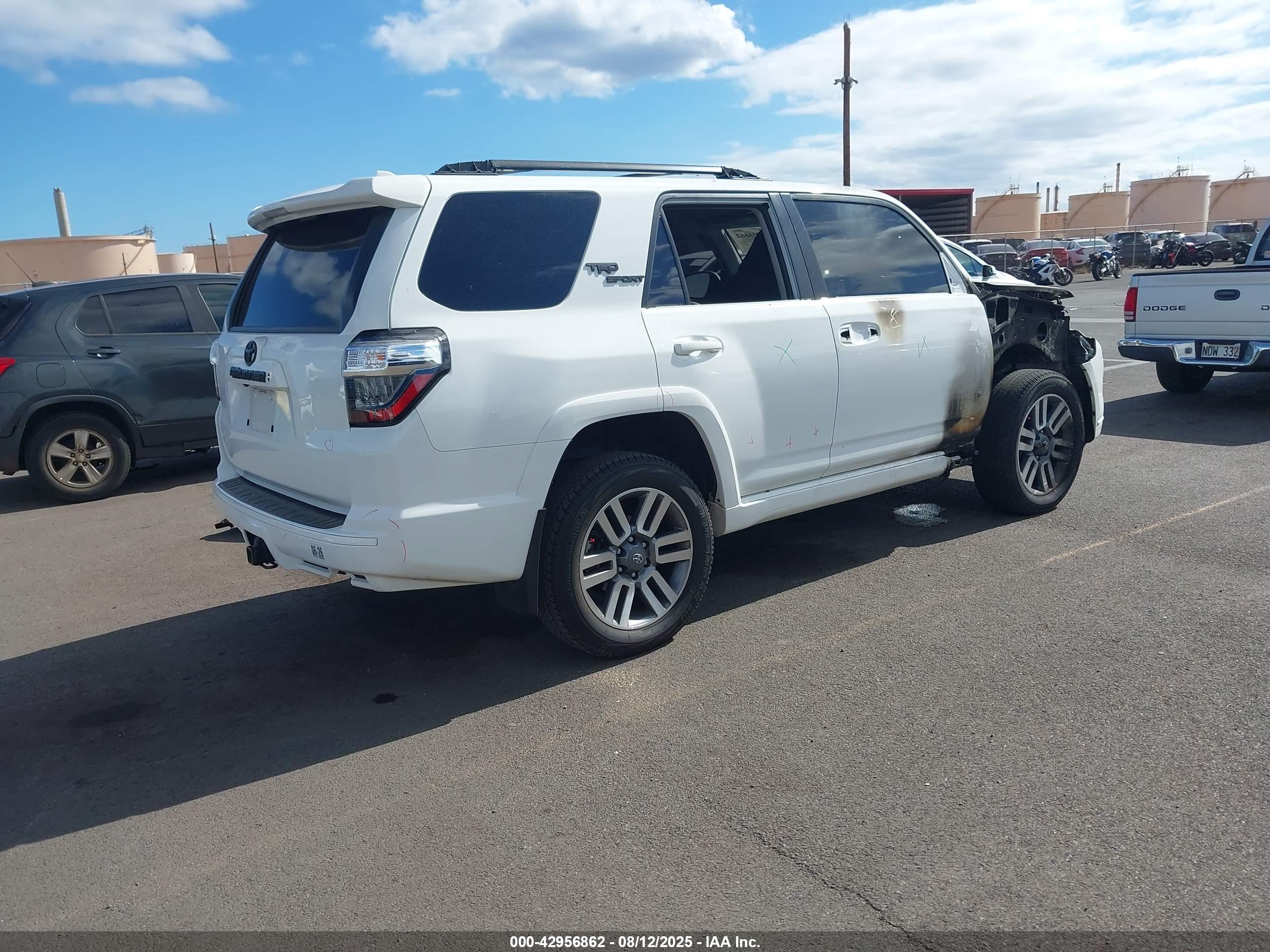 TOYOTA 4RUNNER image 4