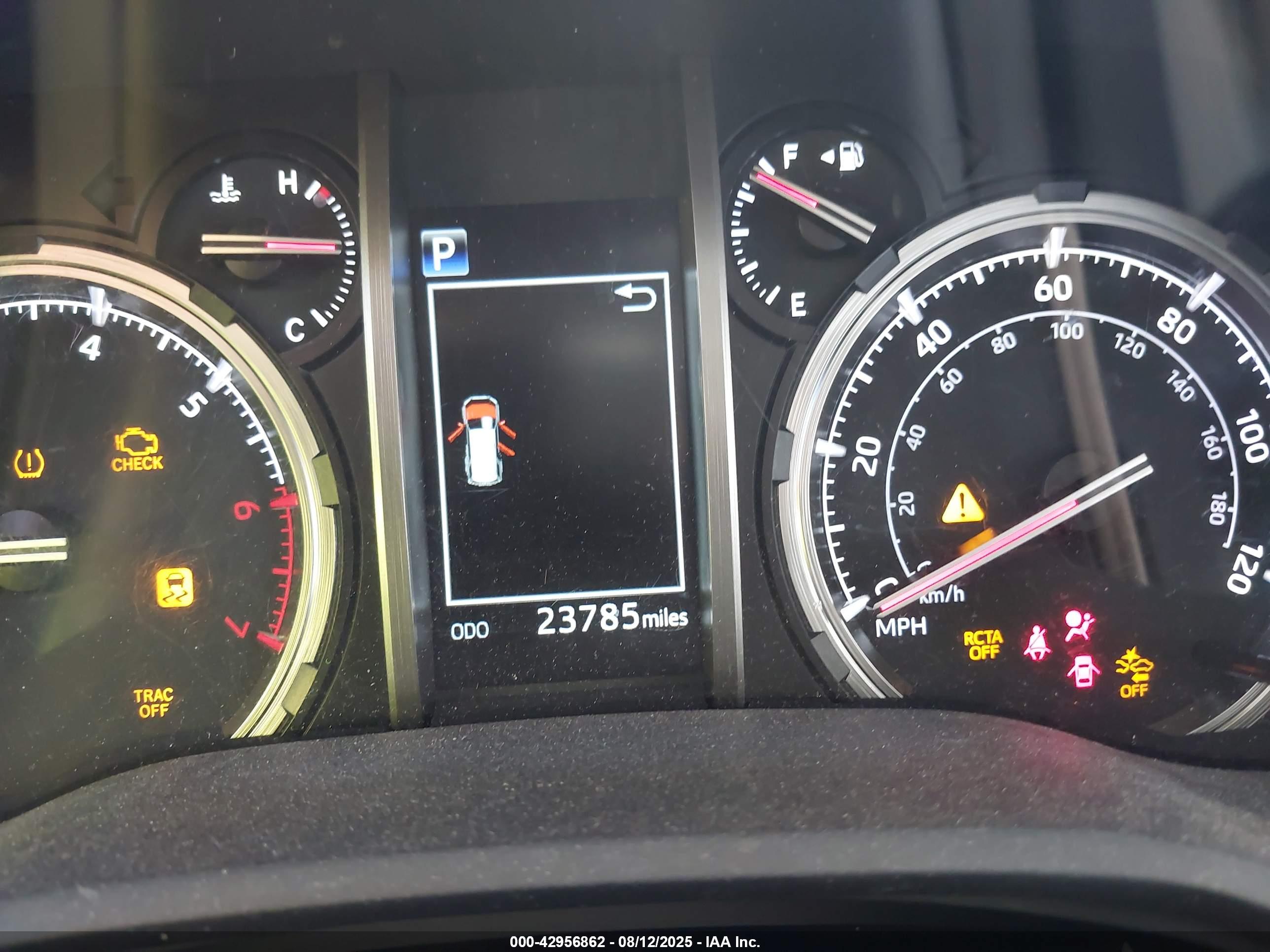 TOYOTA 4RUNNER image 7