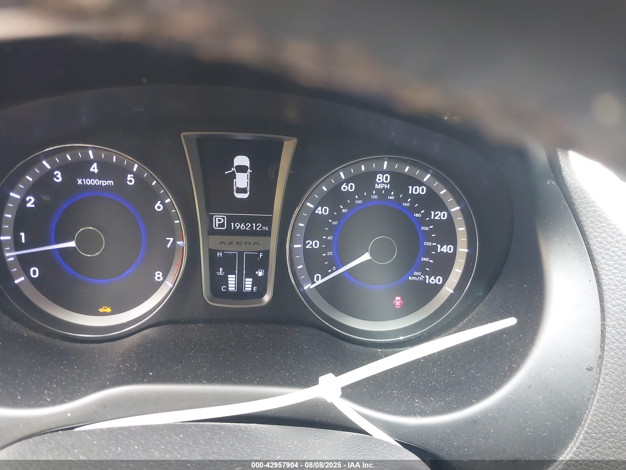 HYUNDAI AZERA image 7
