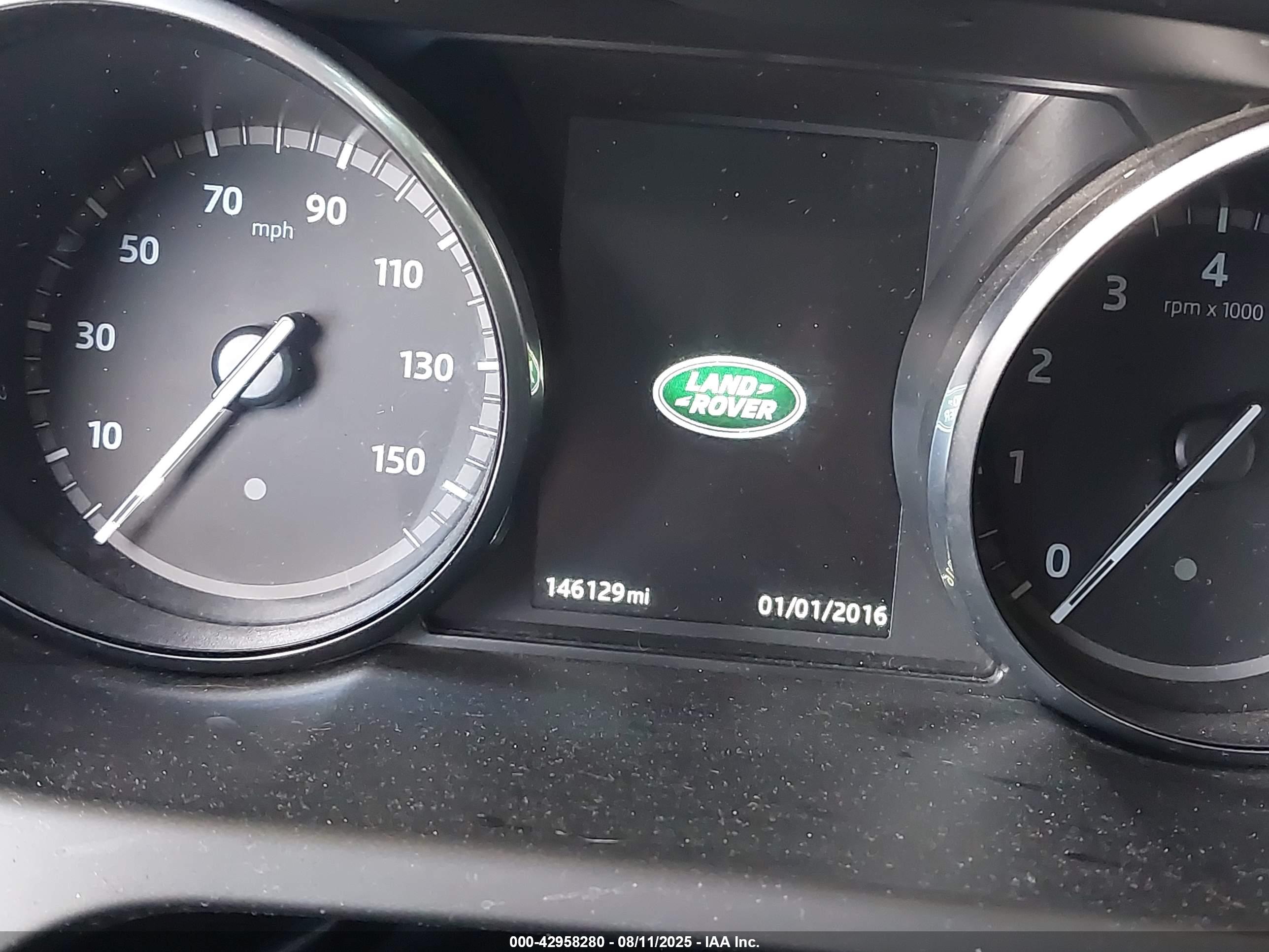 LAND ROVER image 7