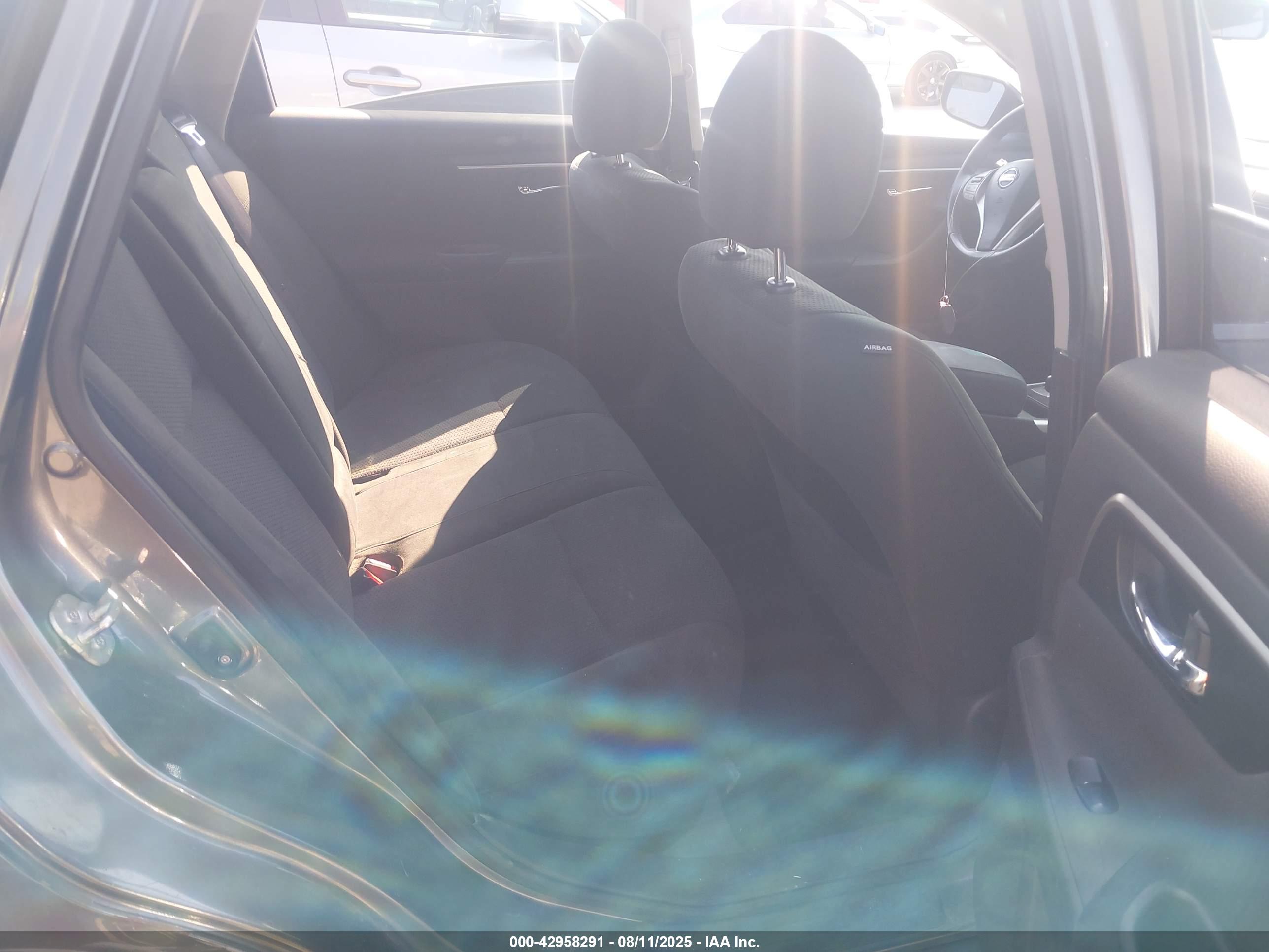 NISSAN ALTIMA image 8