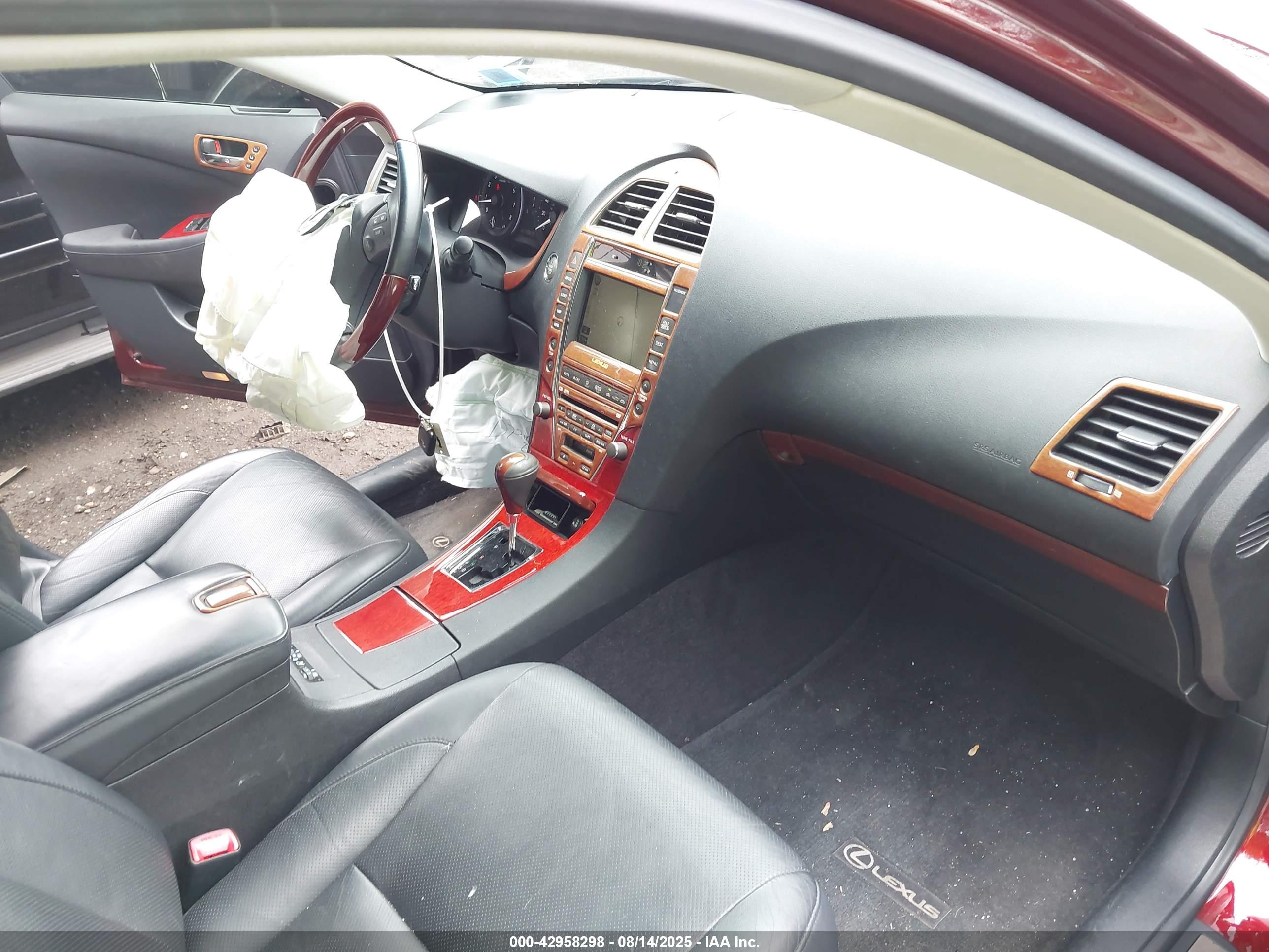 LEXUS ES image 5