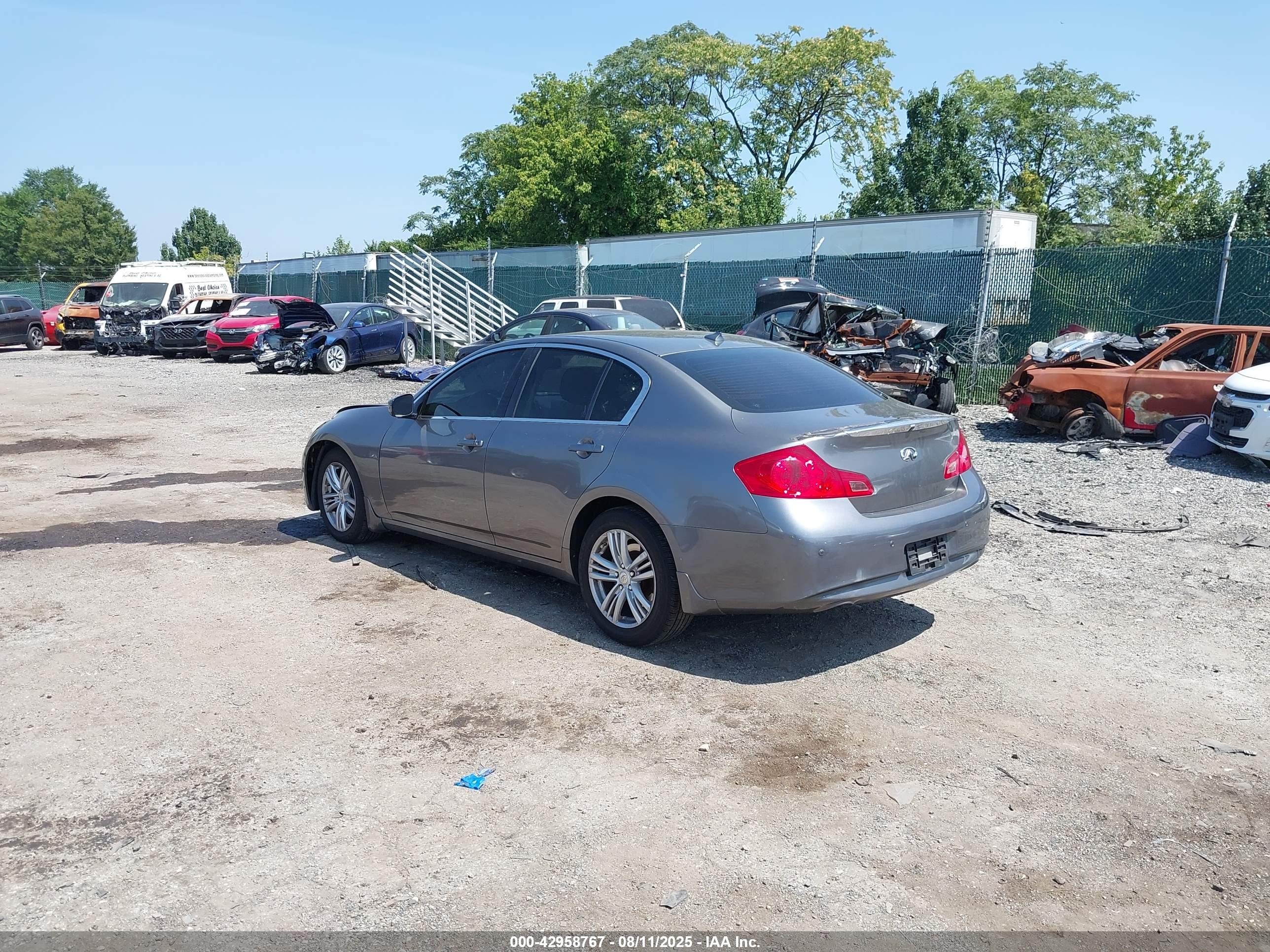 INFINITI G37X image 3