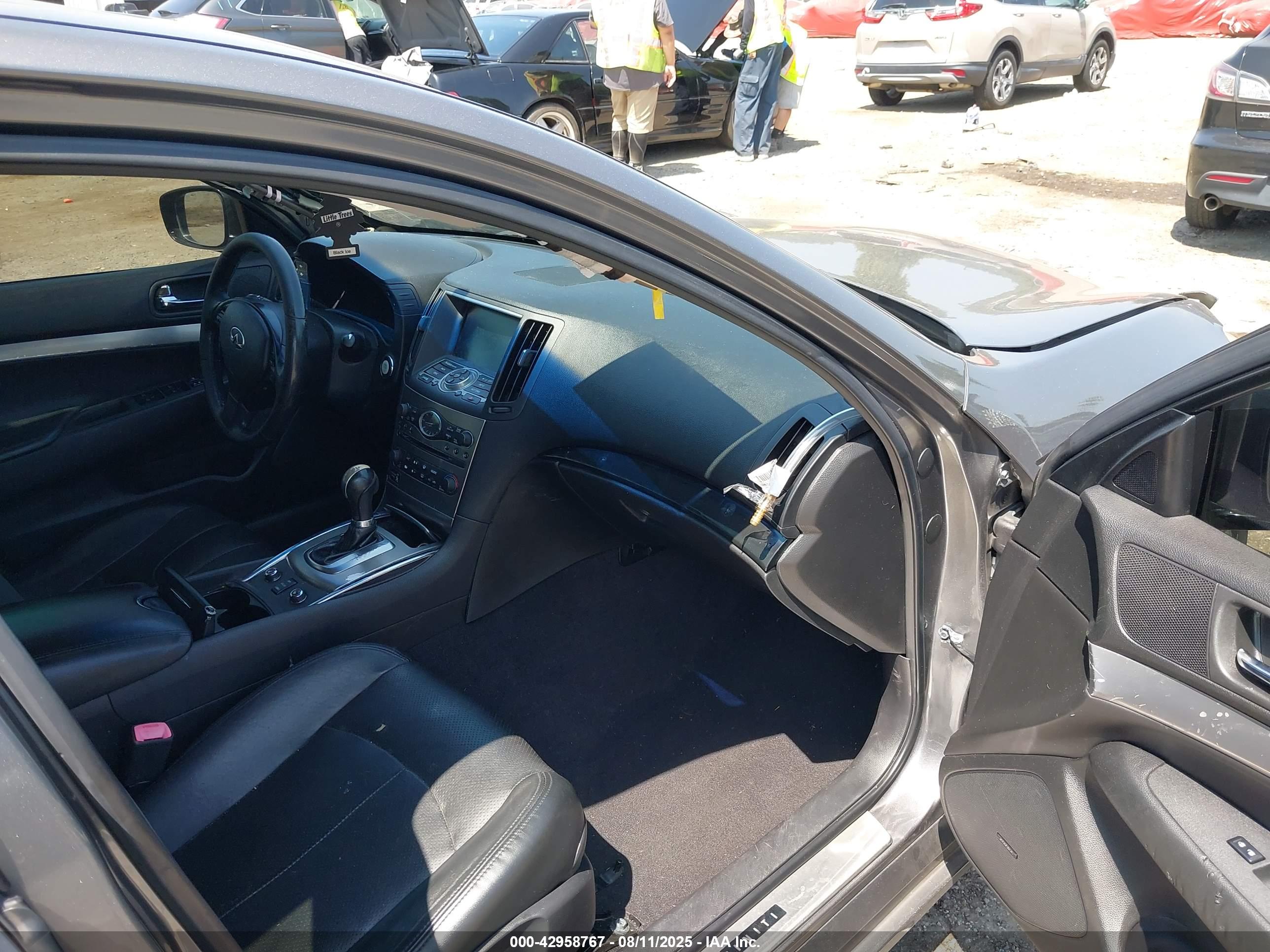 INFINITI G37X image 5