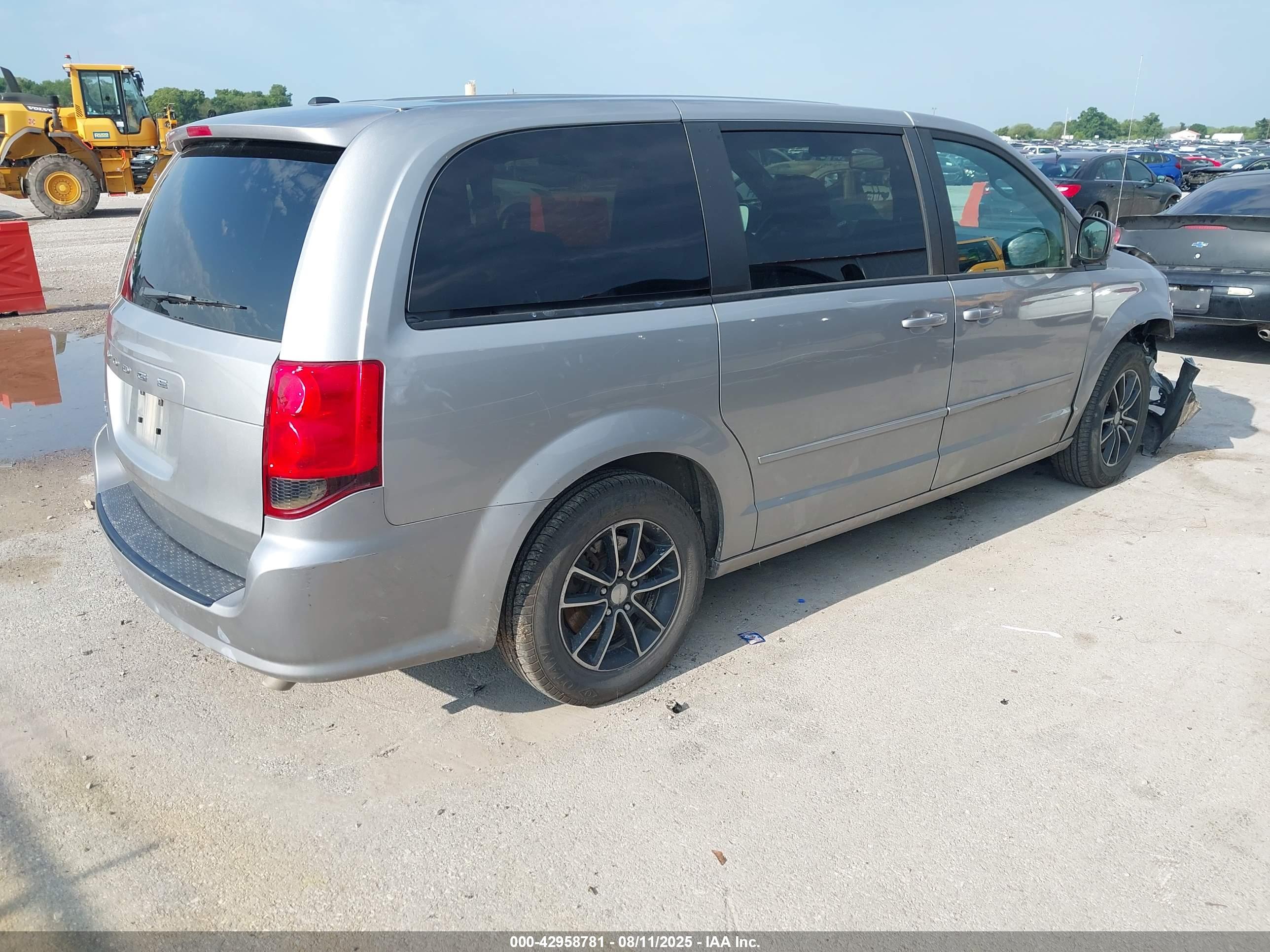 DODGE GRAND image 4