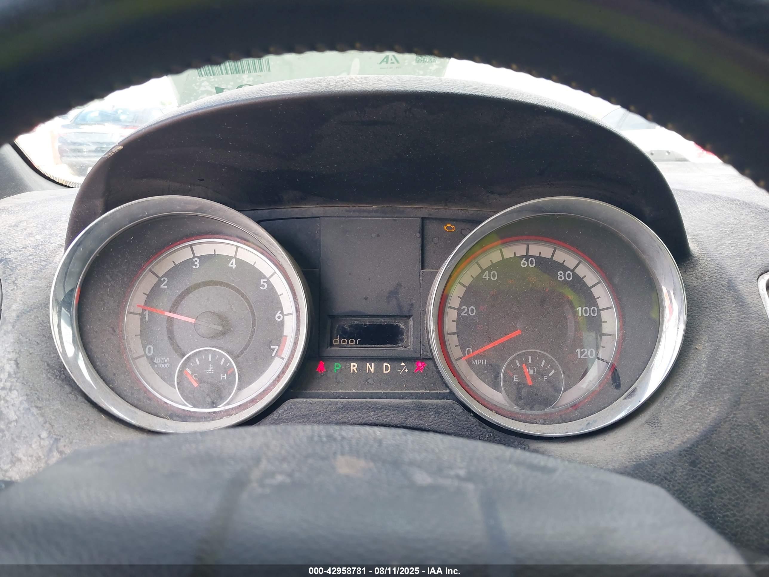 DODGE GRAND image 7