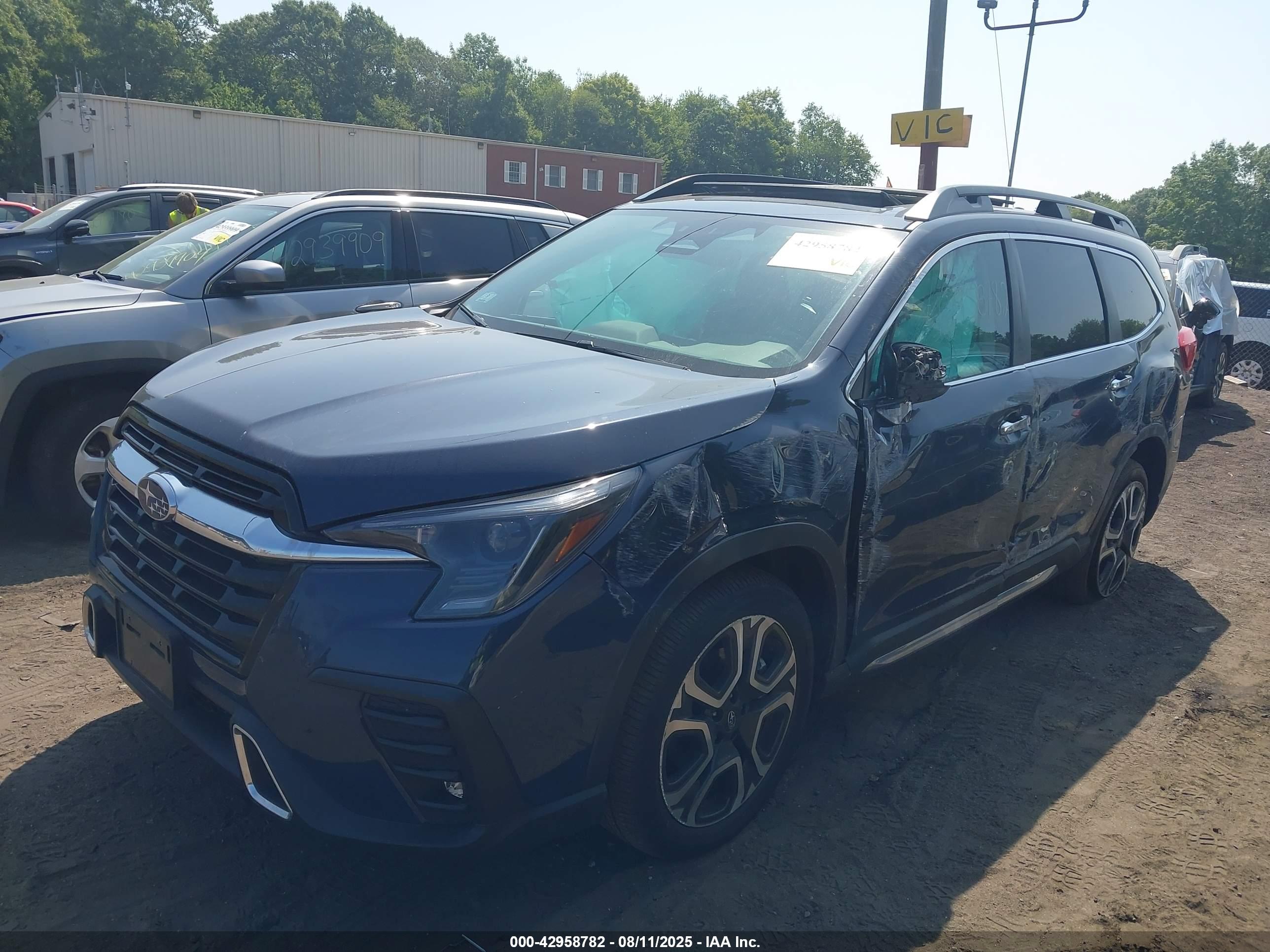 SUBARU ASCENT image 2