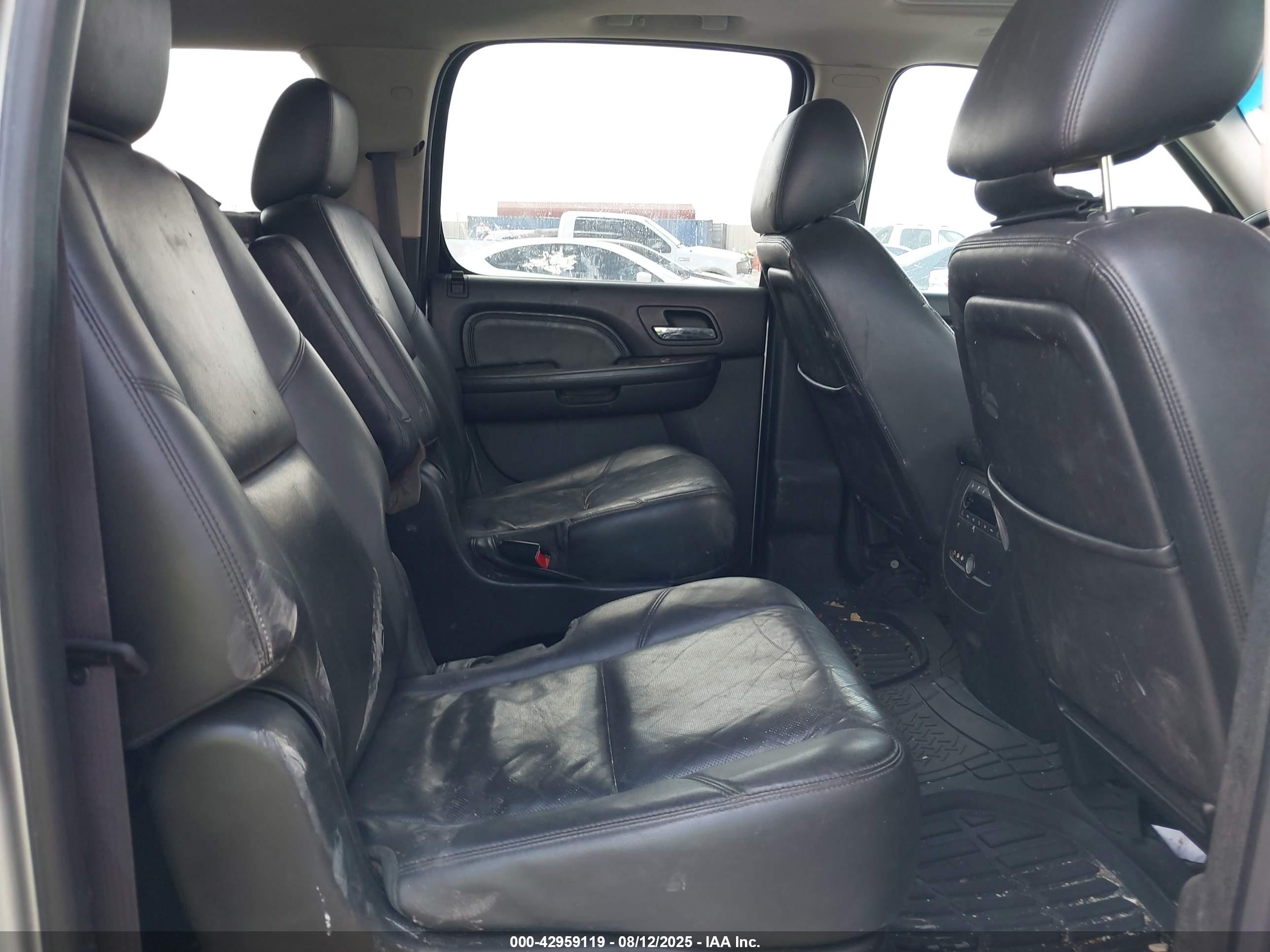 GMC YUKON image 8
