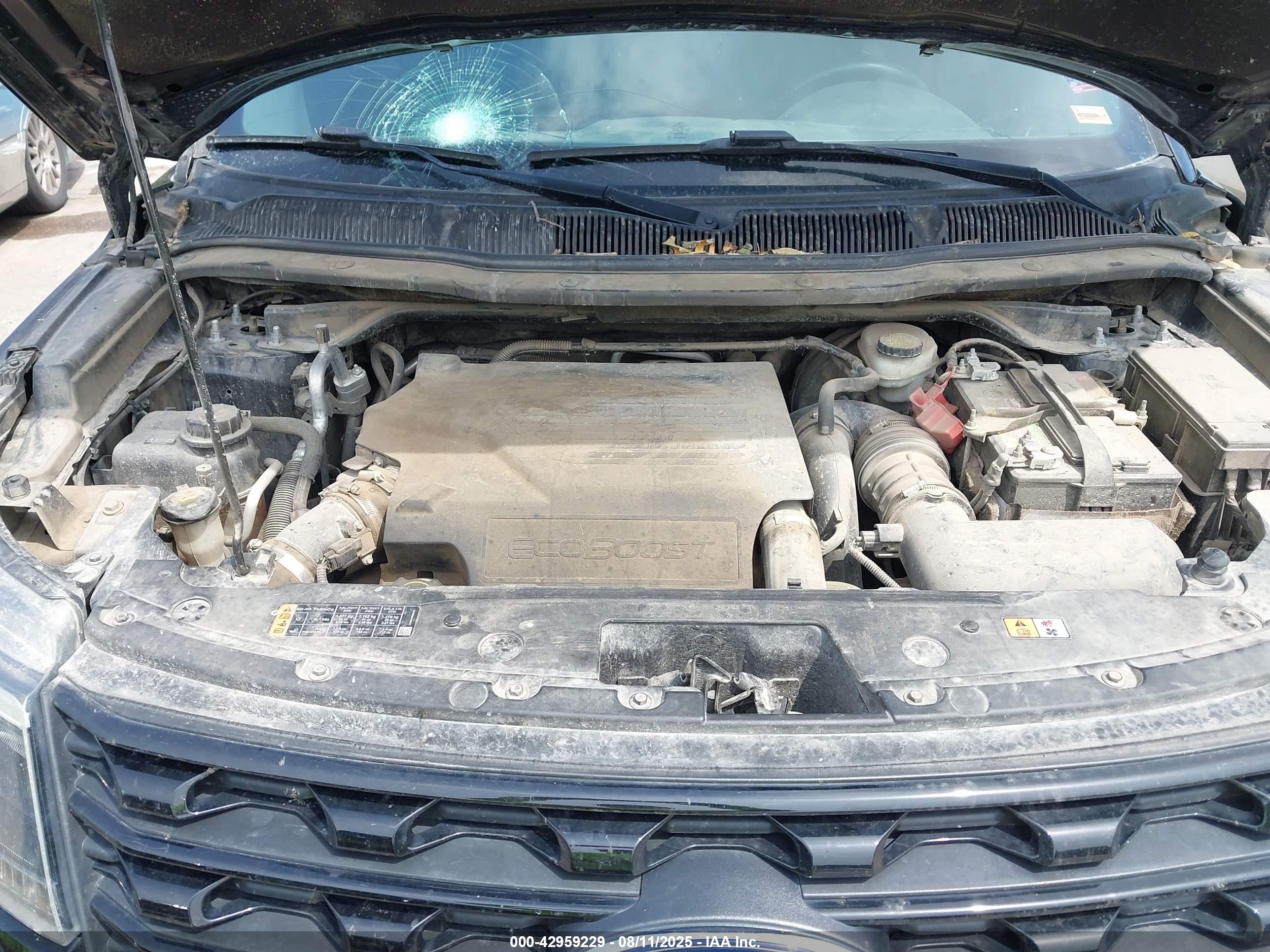 FORD EXPLORER image 10