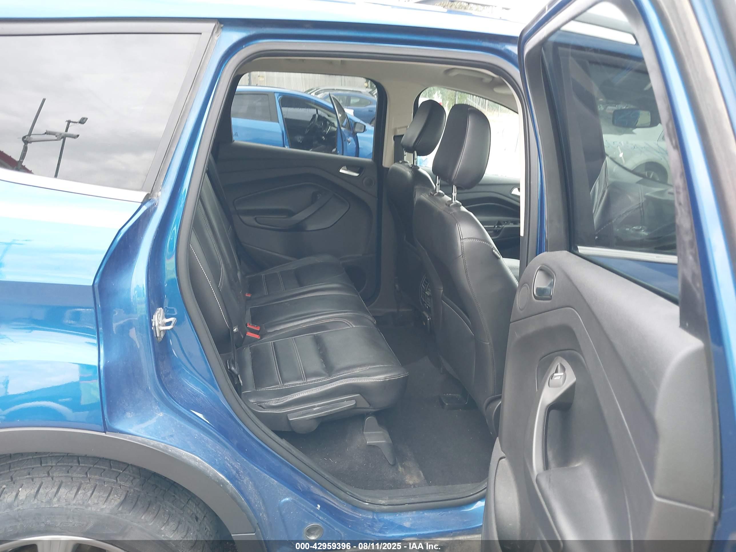 FORD ESCAPE image 8
