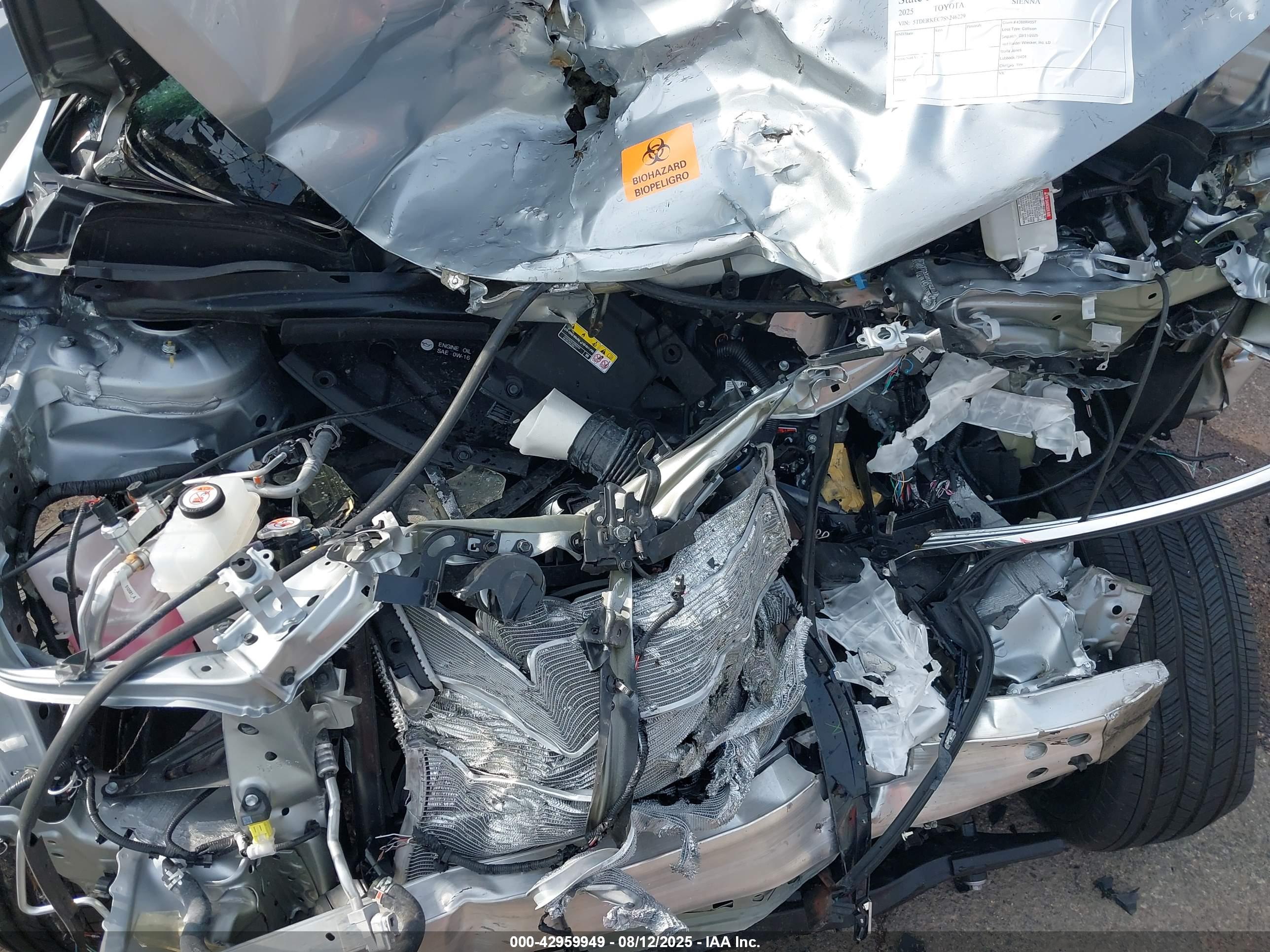 TOYOTA SIENNA image 10