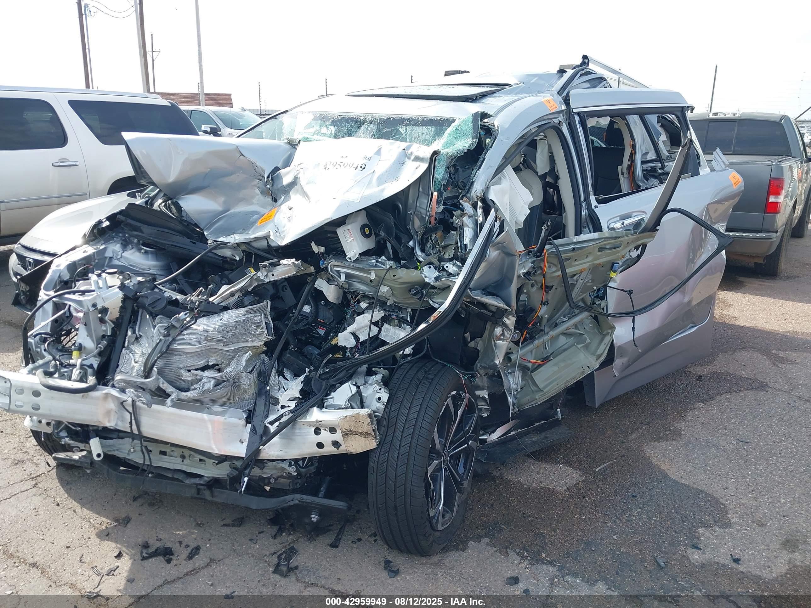 TOYOTA SIENNA image 6