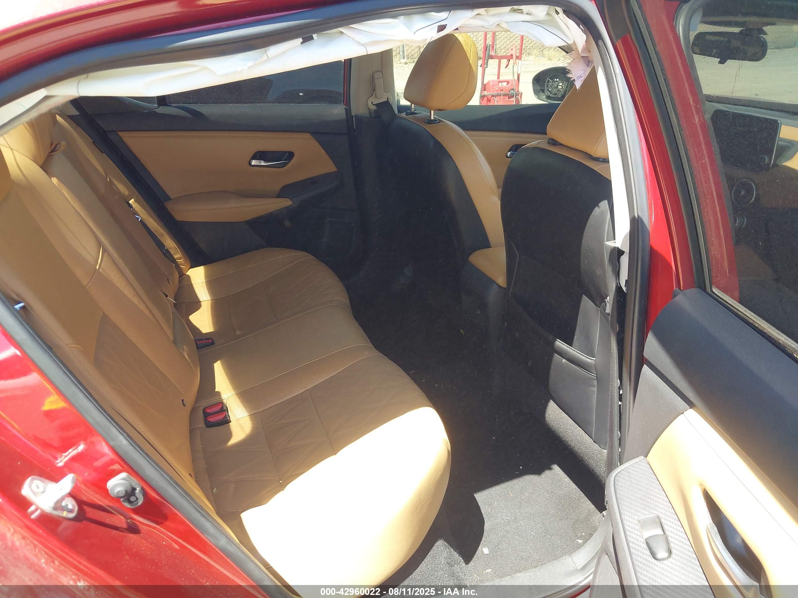 NISSAN SENTRA image 8