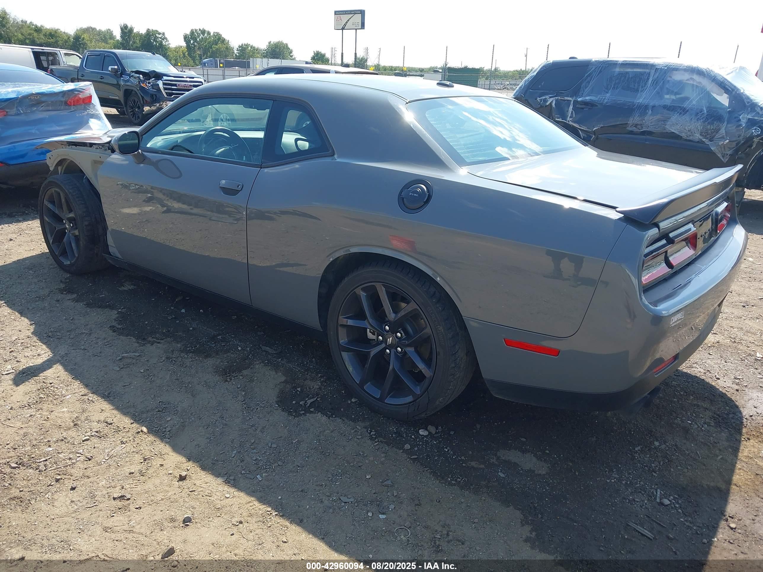 DODGE CHALLENGER image 3