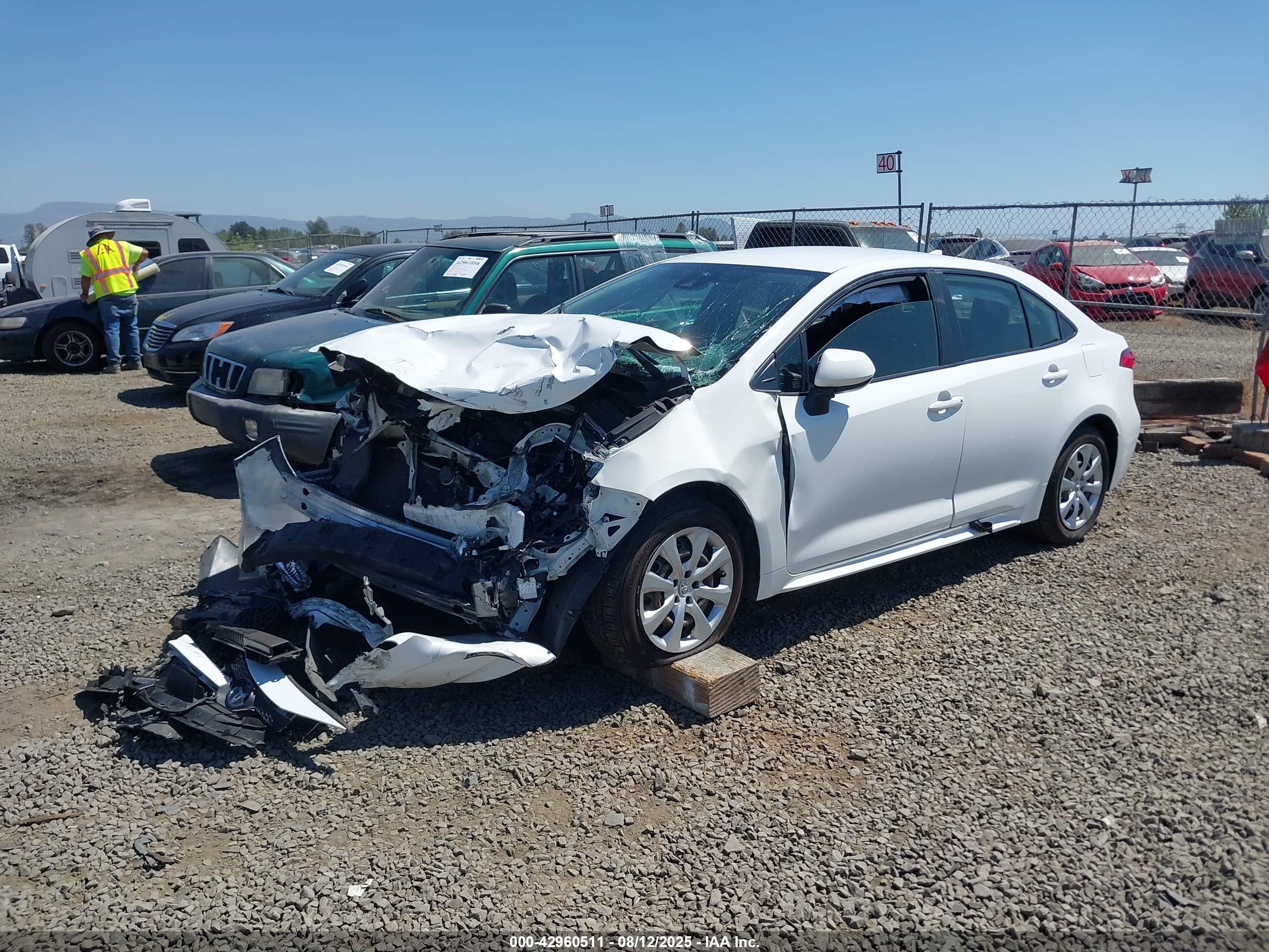 TOYOTA COROLLA image 2