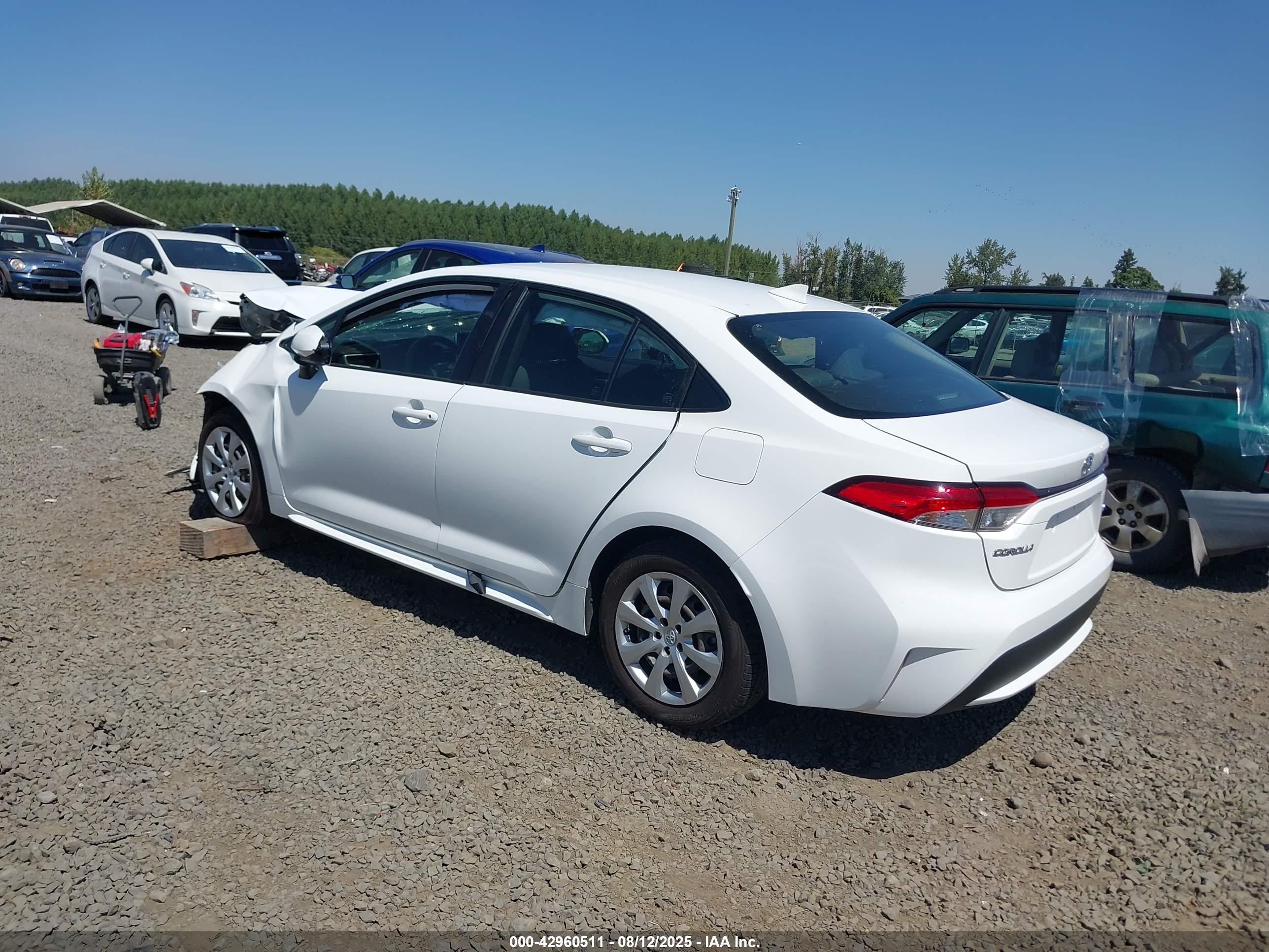 TOYOTA COROLLA image 3