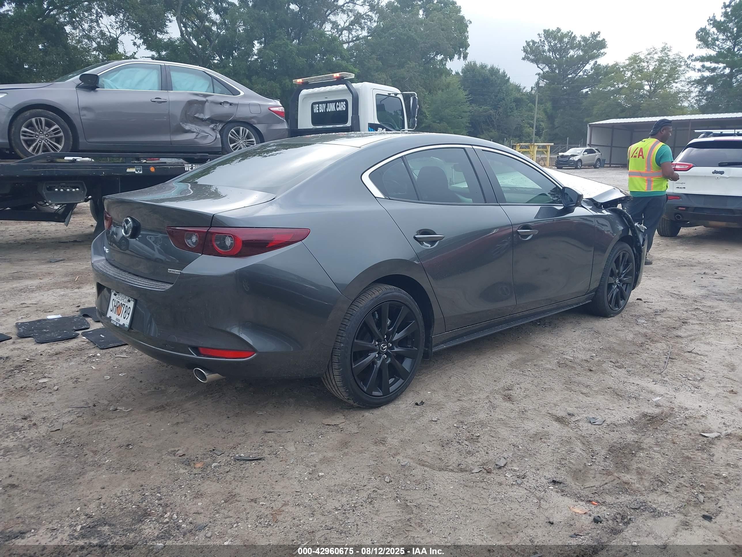 MAZDA MAZDA3 image 4