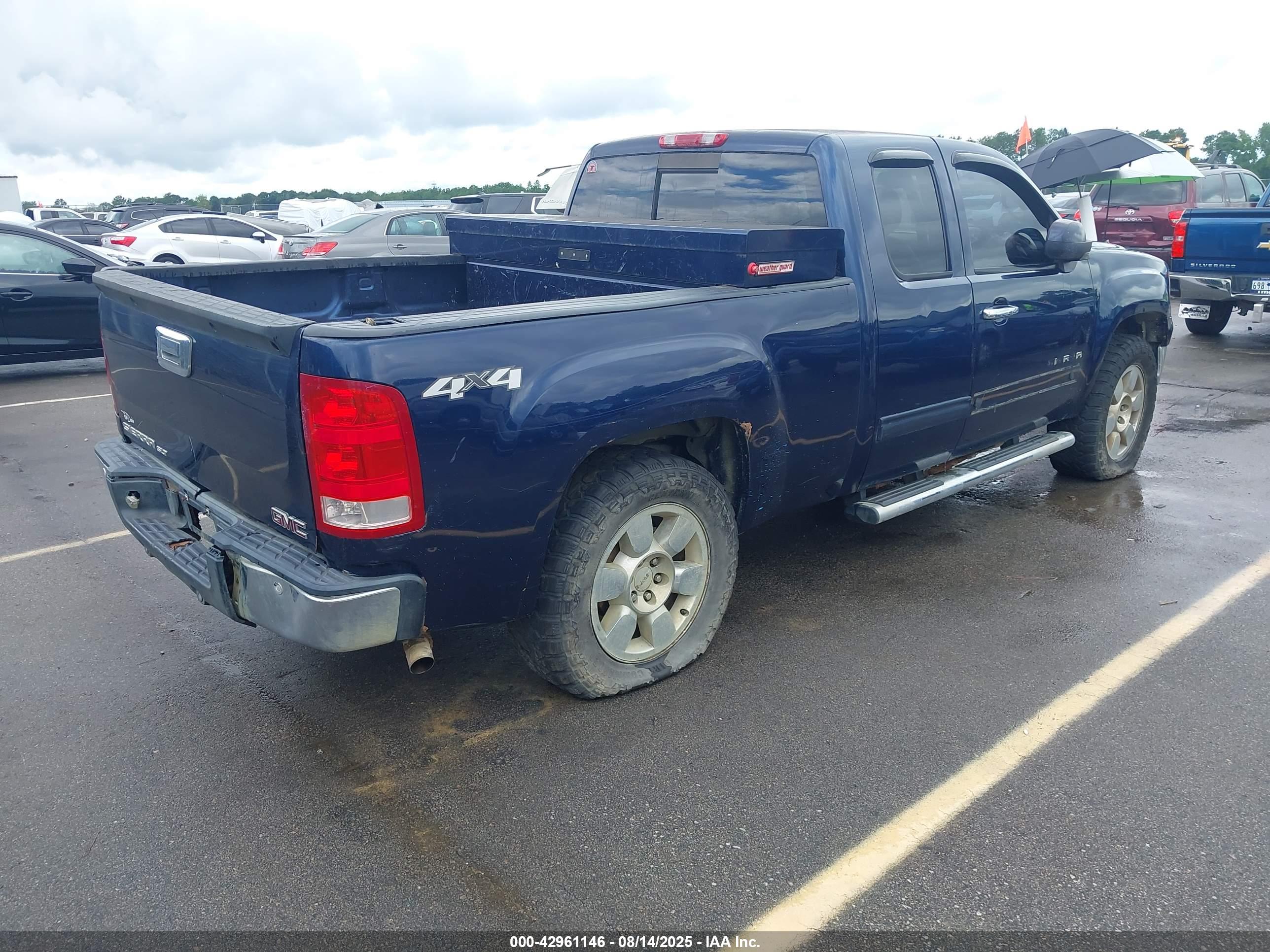 GMC SIERRA image 4